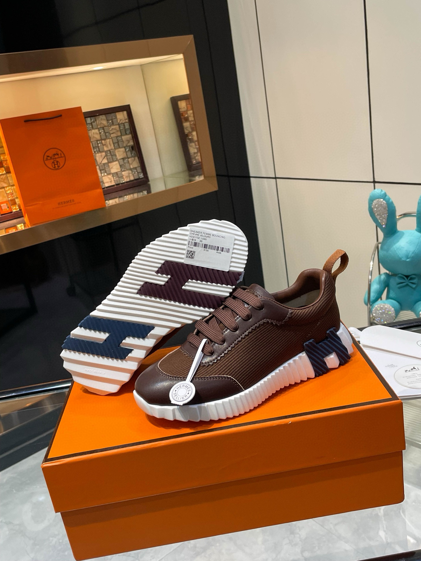 HERMES 에르메스 바운싱 핑크 스니커즈 1