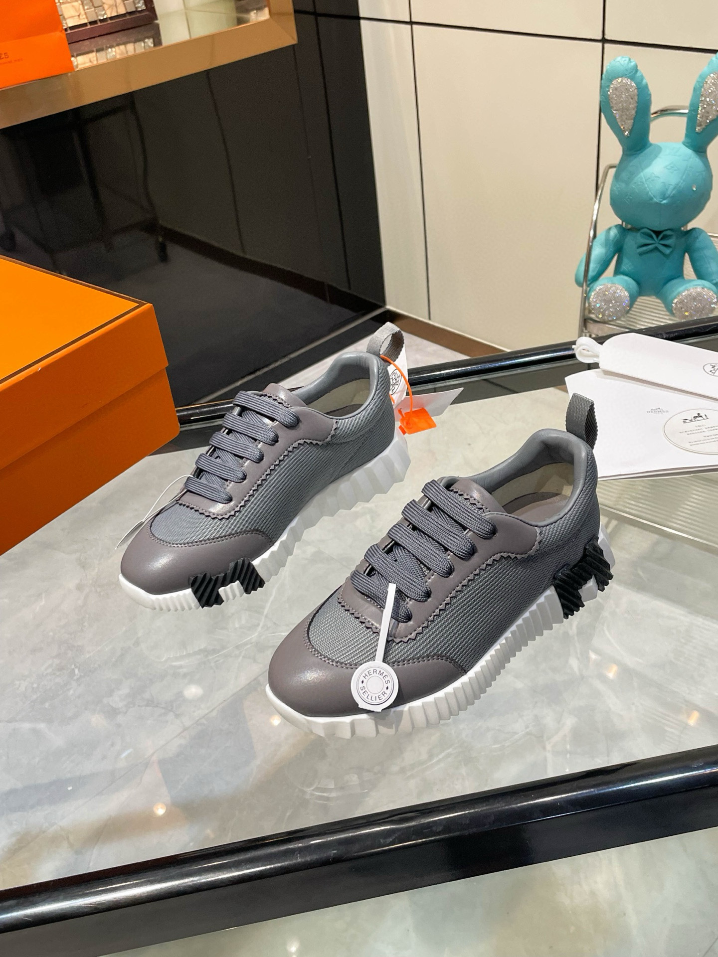 HERMES 에르메스 바운싱 핑크 스니커즈 3