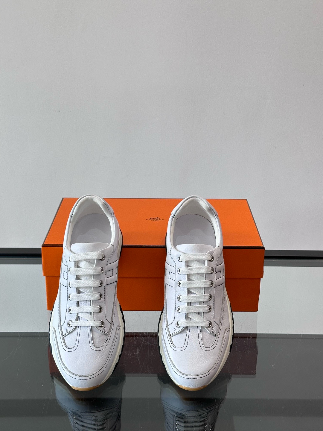 Hermes 에르메스 H Walkrunner 스니커즈 6