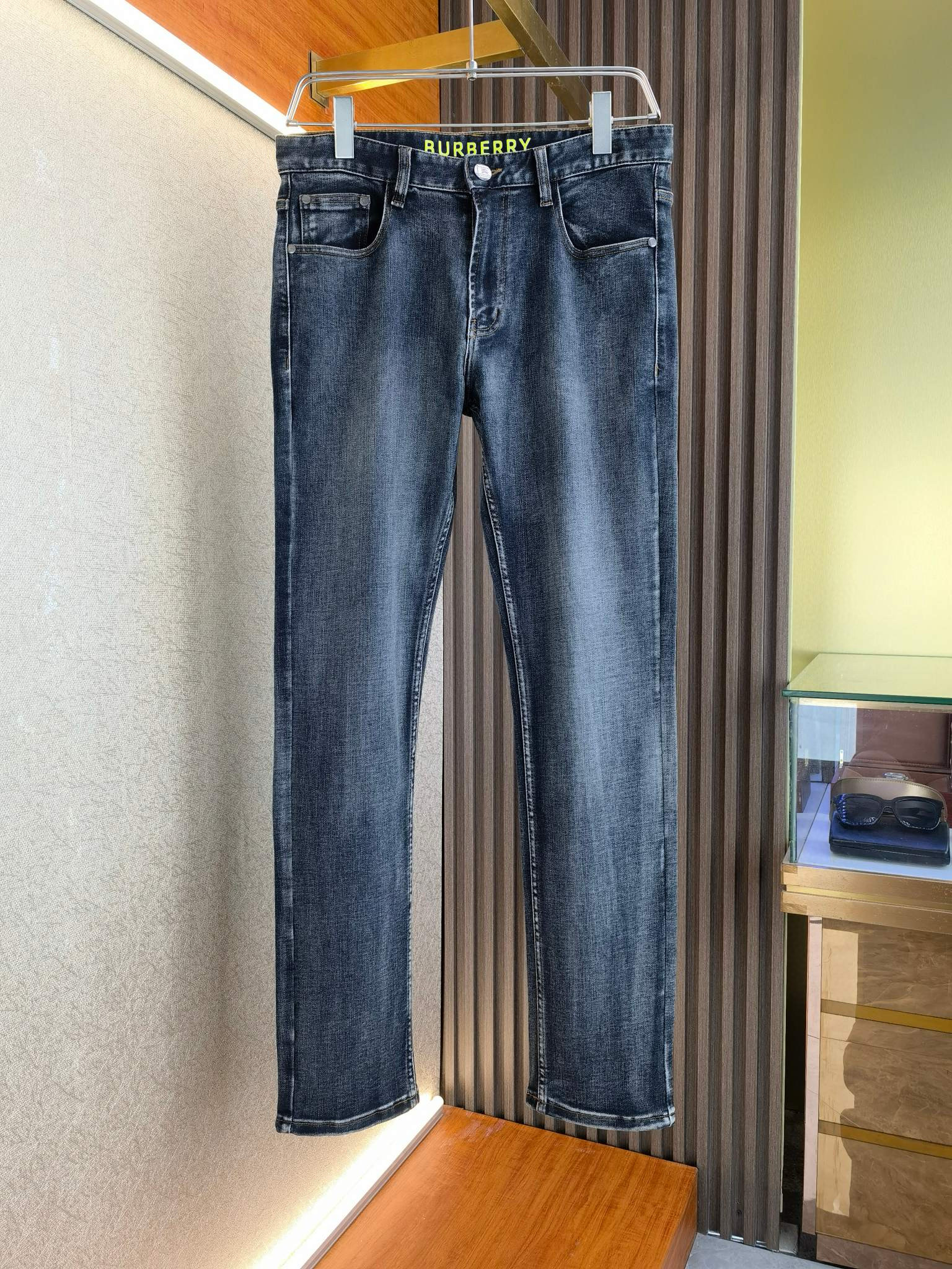 BURBERRY 버버리 남성 데님 진 2
