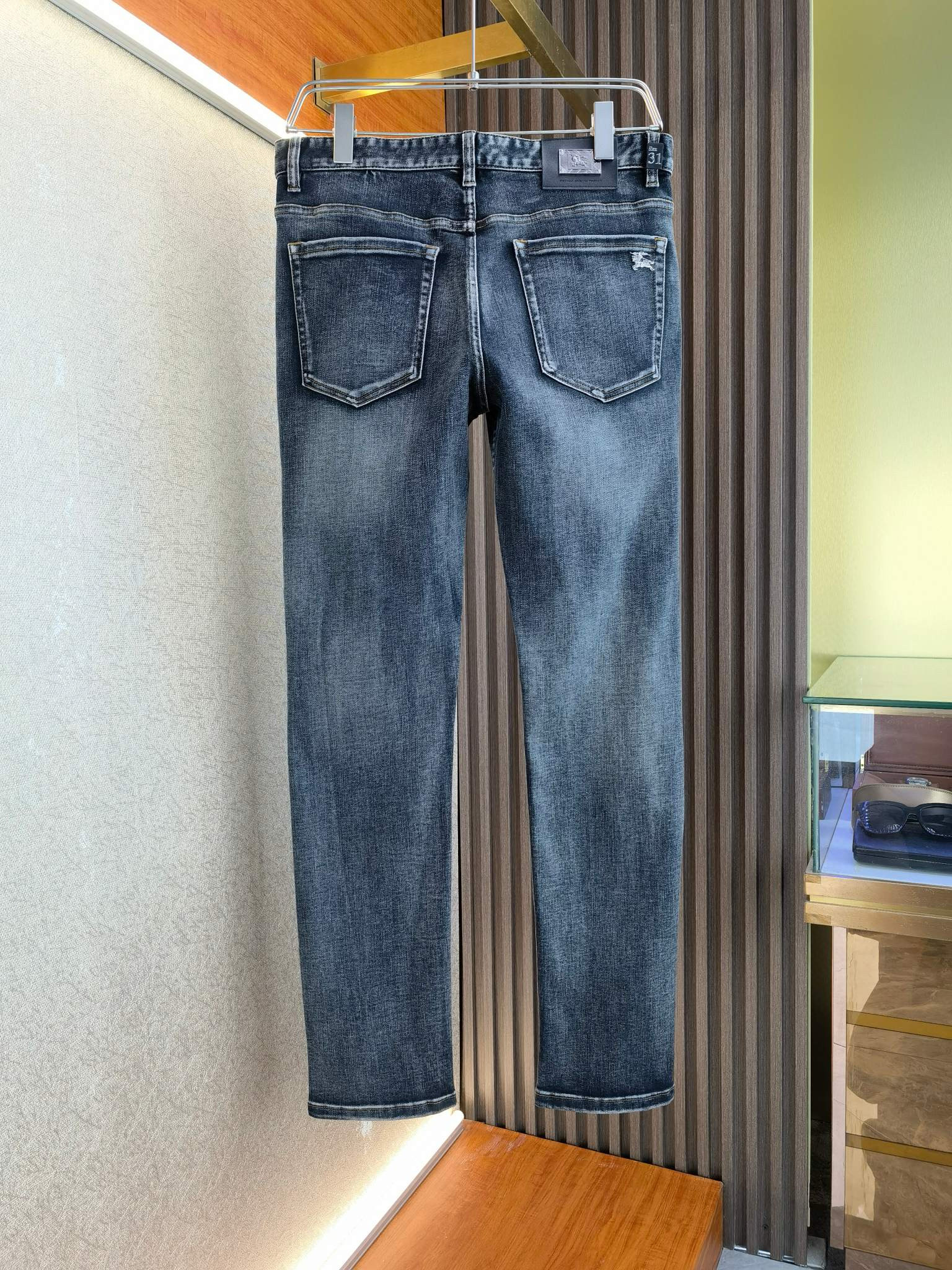 BURBERRY 버버리 남성 데님 진 3