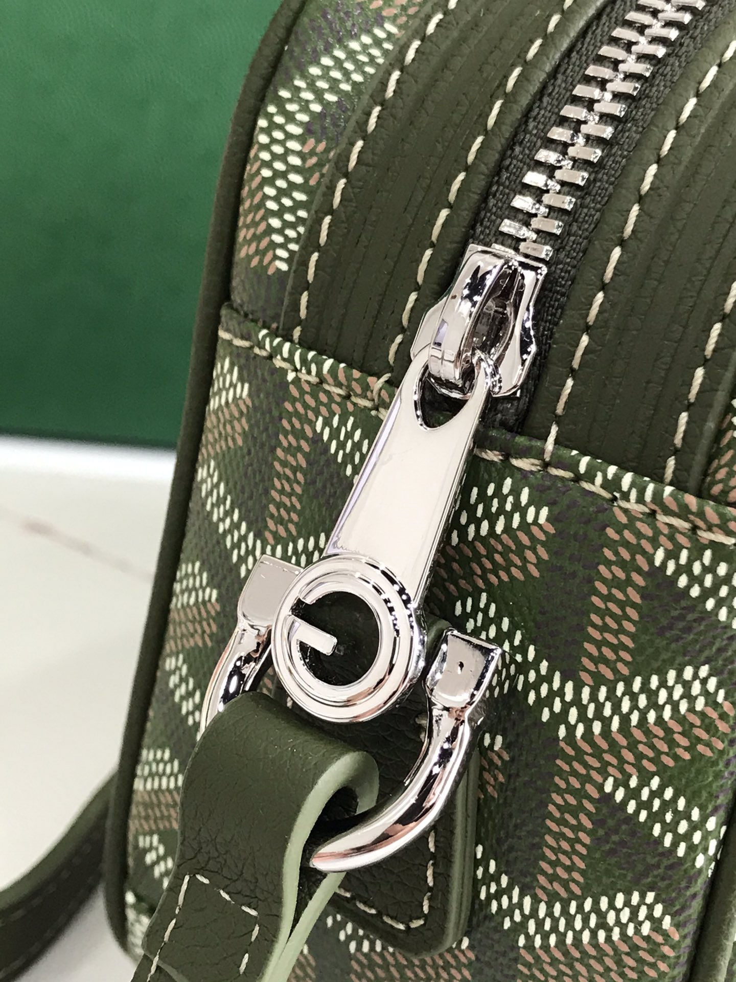 Goyard 고야드 캡베르 카키 카메라백 6