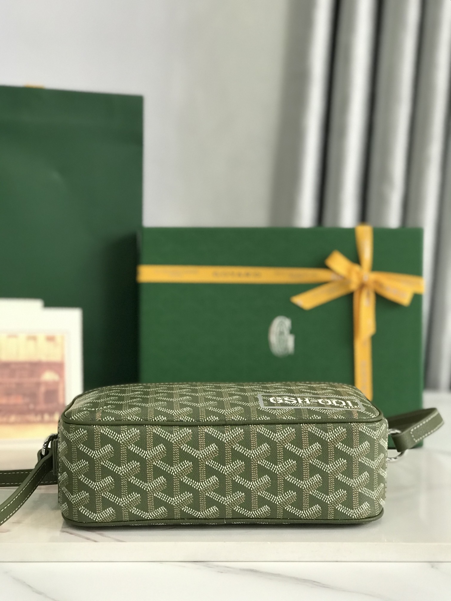 Goyard 고야드 캡베르 카키 카메라백 7