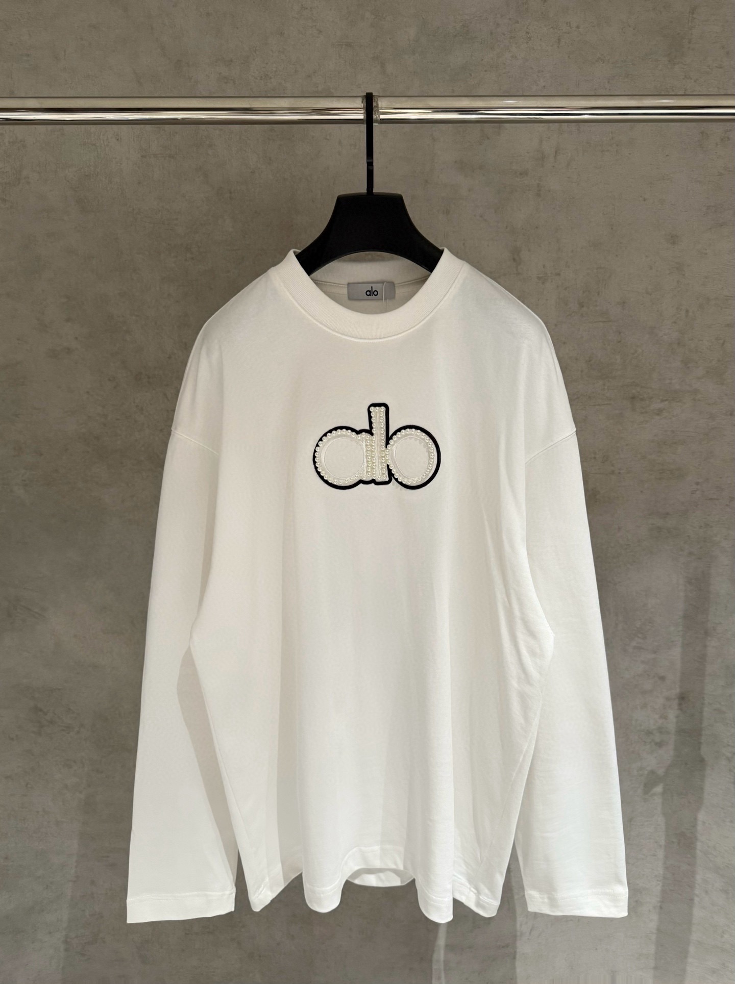 Alo FW2023 라운드넥 긴팔 티셔츠 2