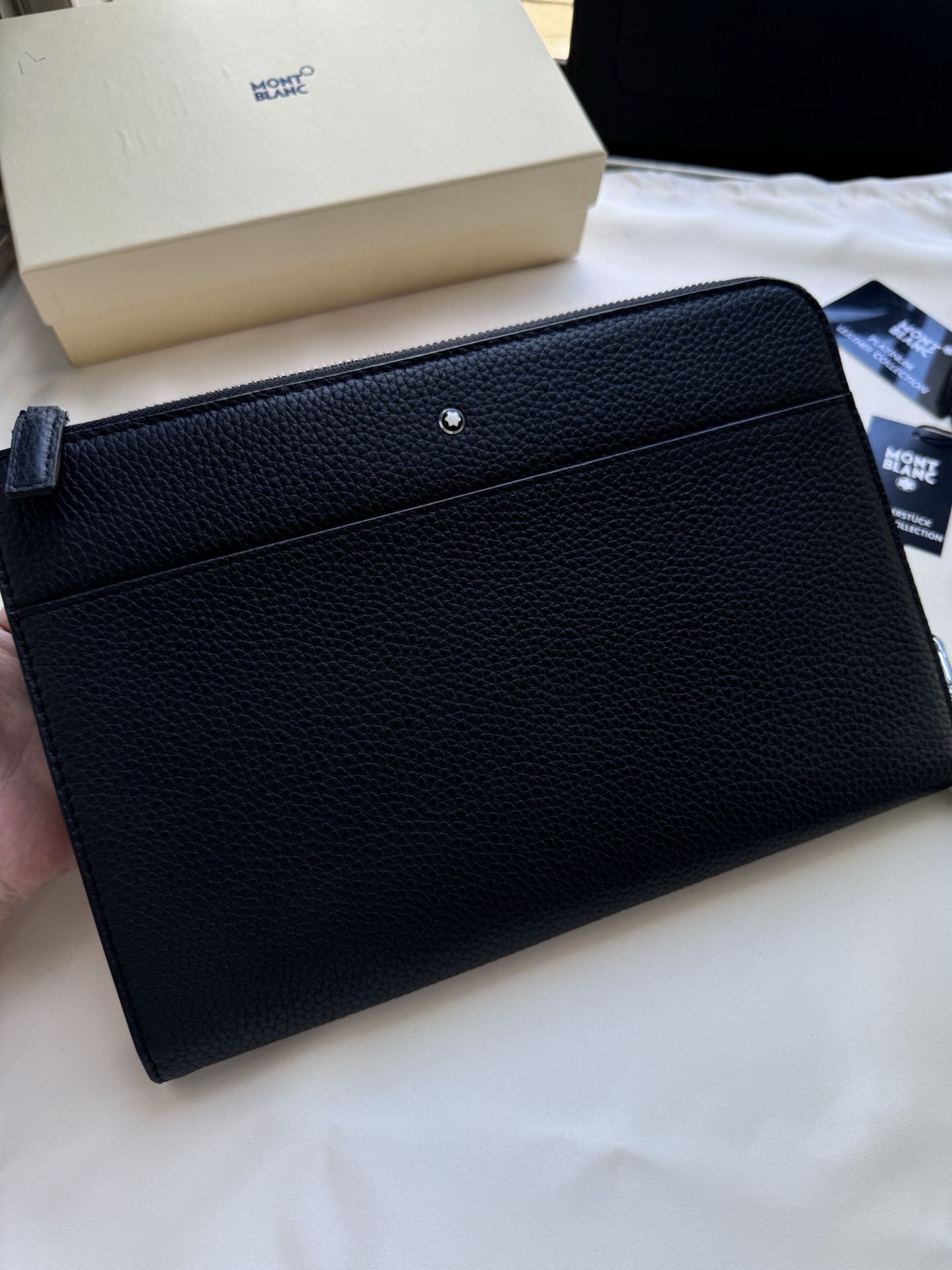 Montblanc 몽블랑 중형 클러치백 27cm 1