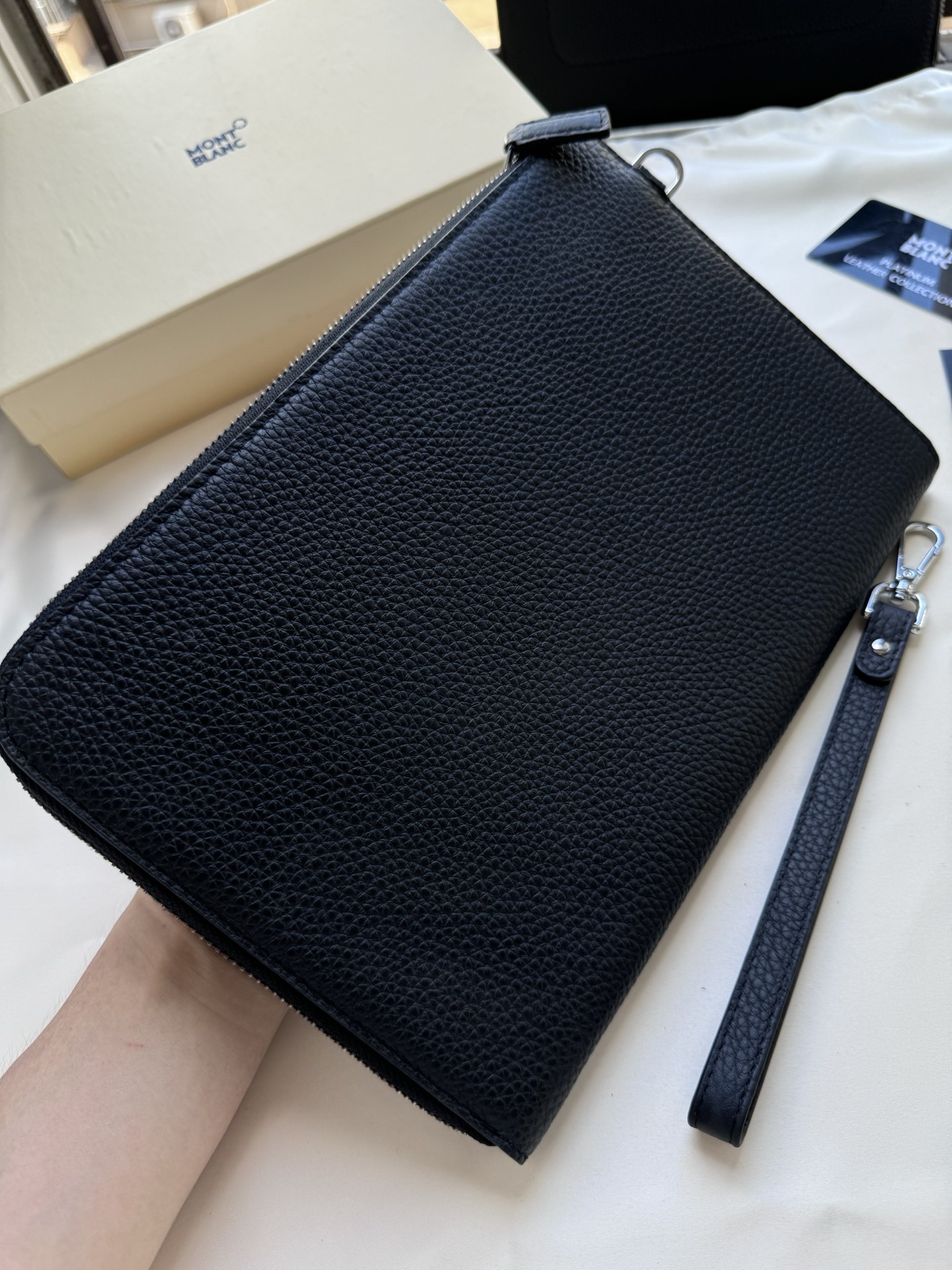 Montblanc 몽블랑 중형 클러치백 27cm 3