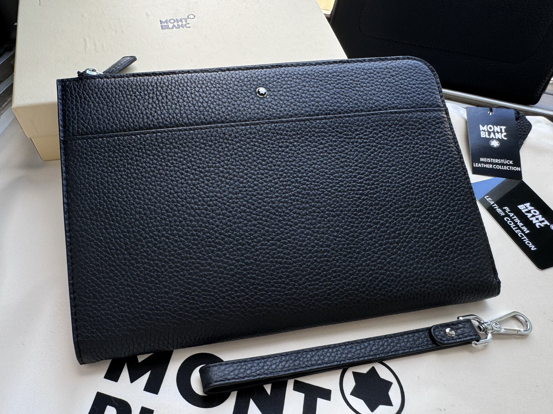 Montblanc 몽블랑 중형 클러치백 27cm 4