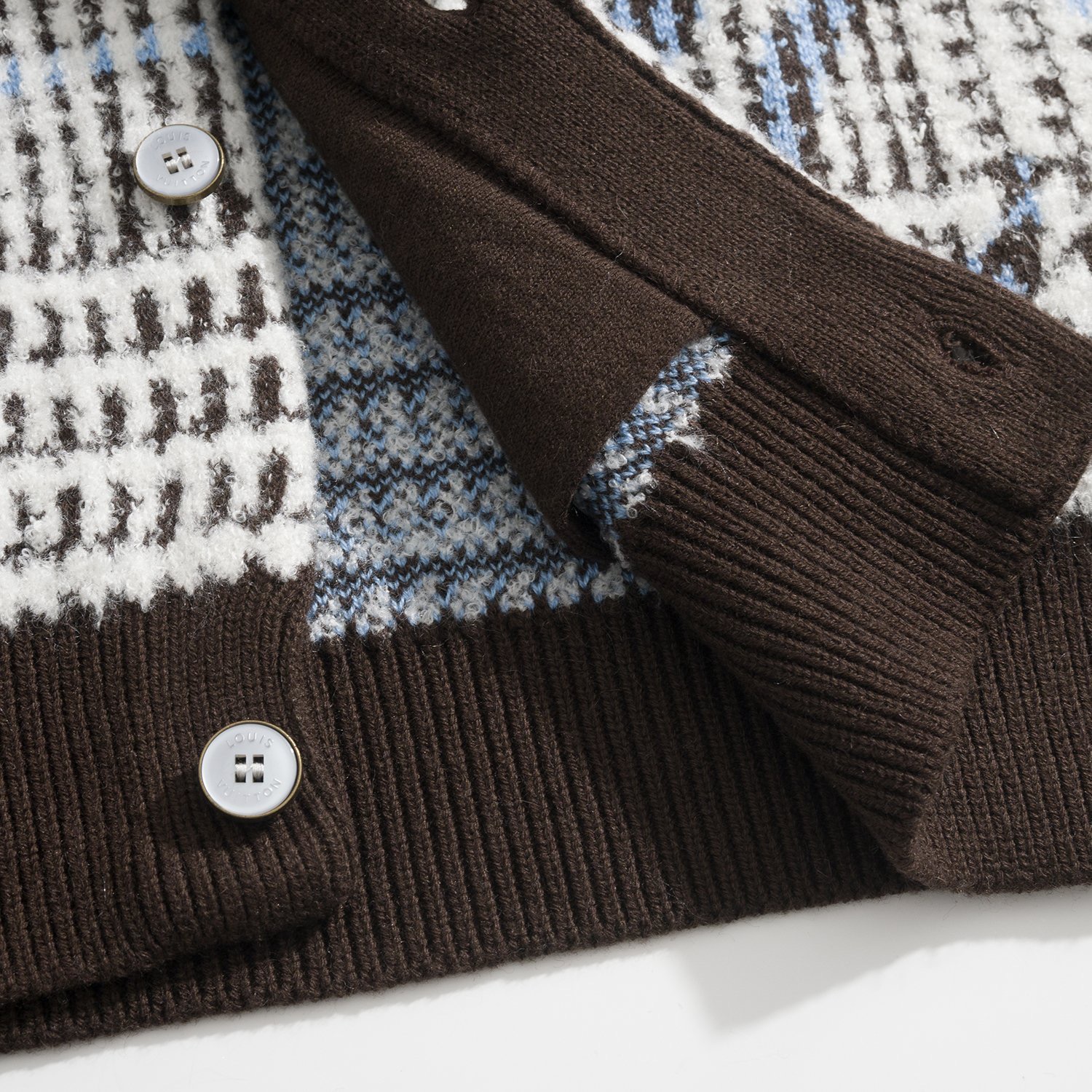 LOUIS VUITTON 루이비통 FW2023 체크 패턴 램스울 카디건 10