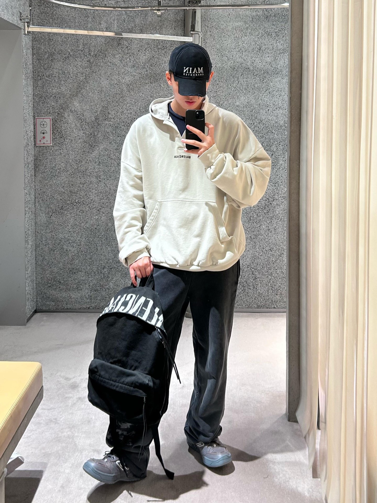 BALENCIAGA 발렌시아가 FW2023 로고 후드 스웨트셔츠 3