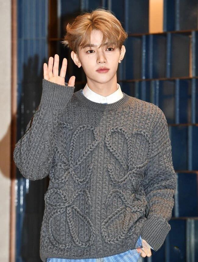 LOEWE 로에베 2025FW 케이블 니트 스웨터 3