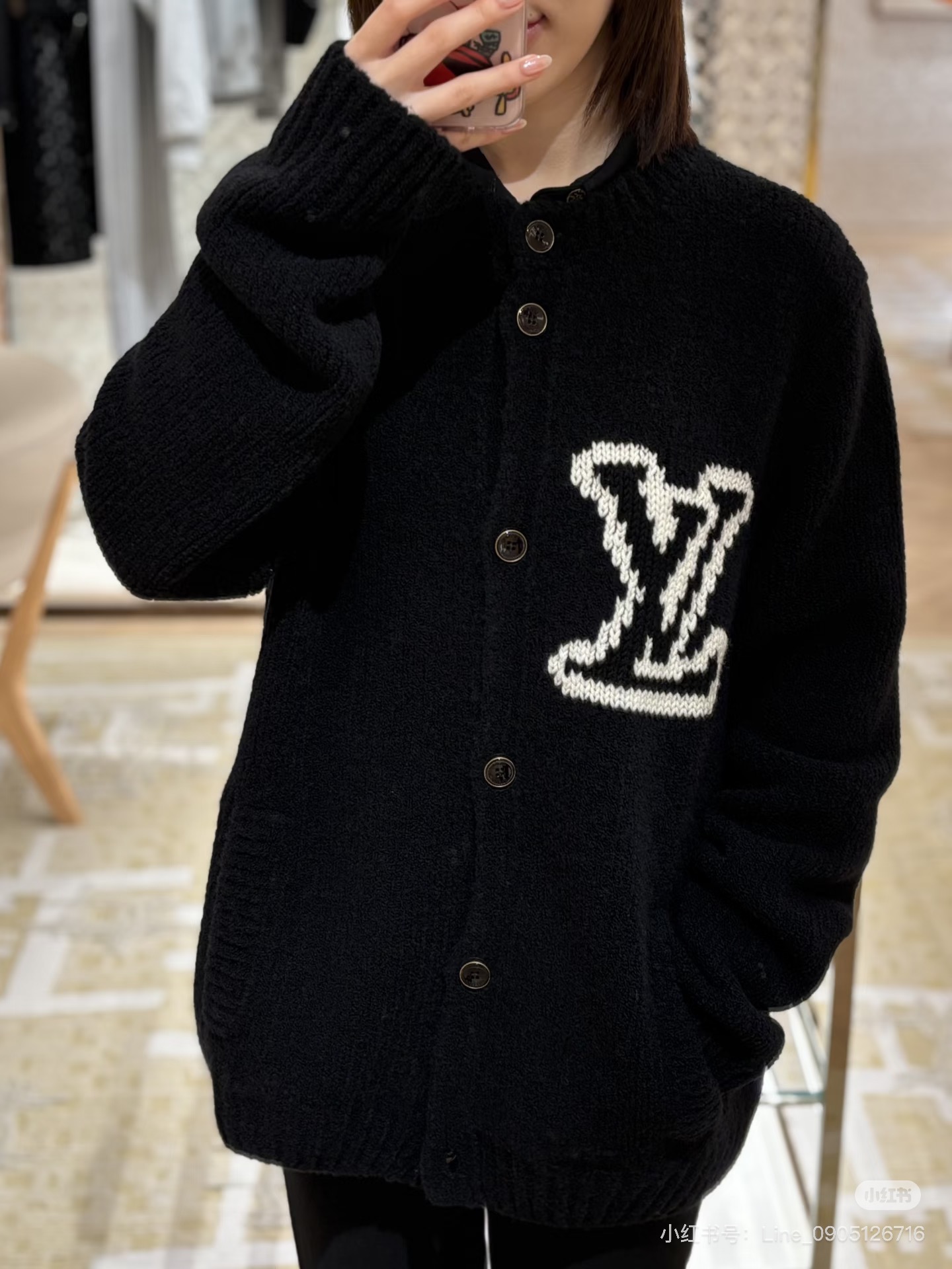 LOUIS VUITTON 루이비통 FW2025 라운드넥 니트 가디건 5