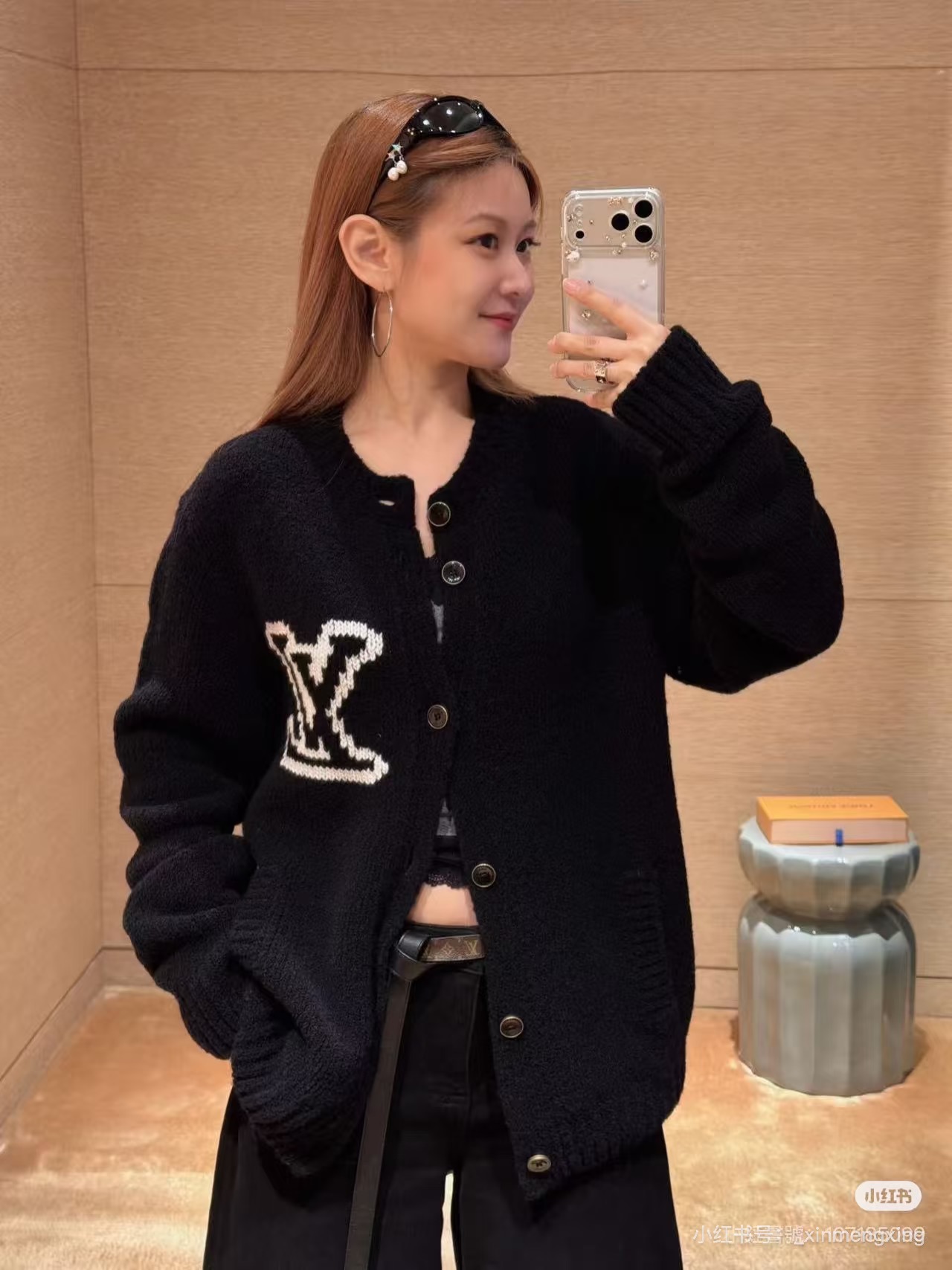 LOUIS VUITTON 루이비통 FW2025 라운드넥 니트 가디건 6