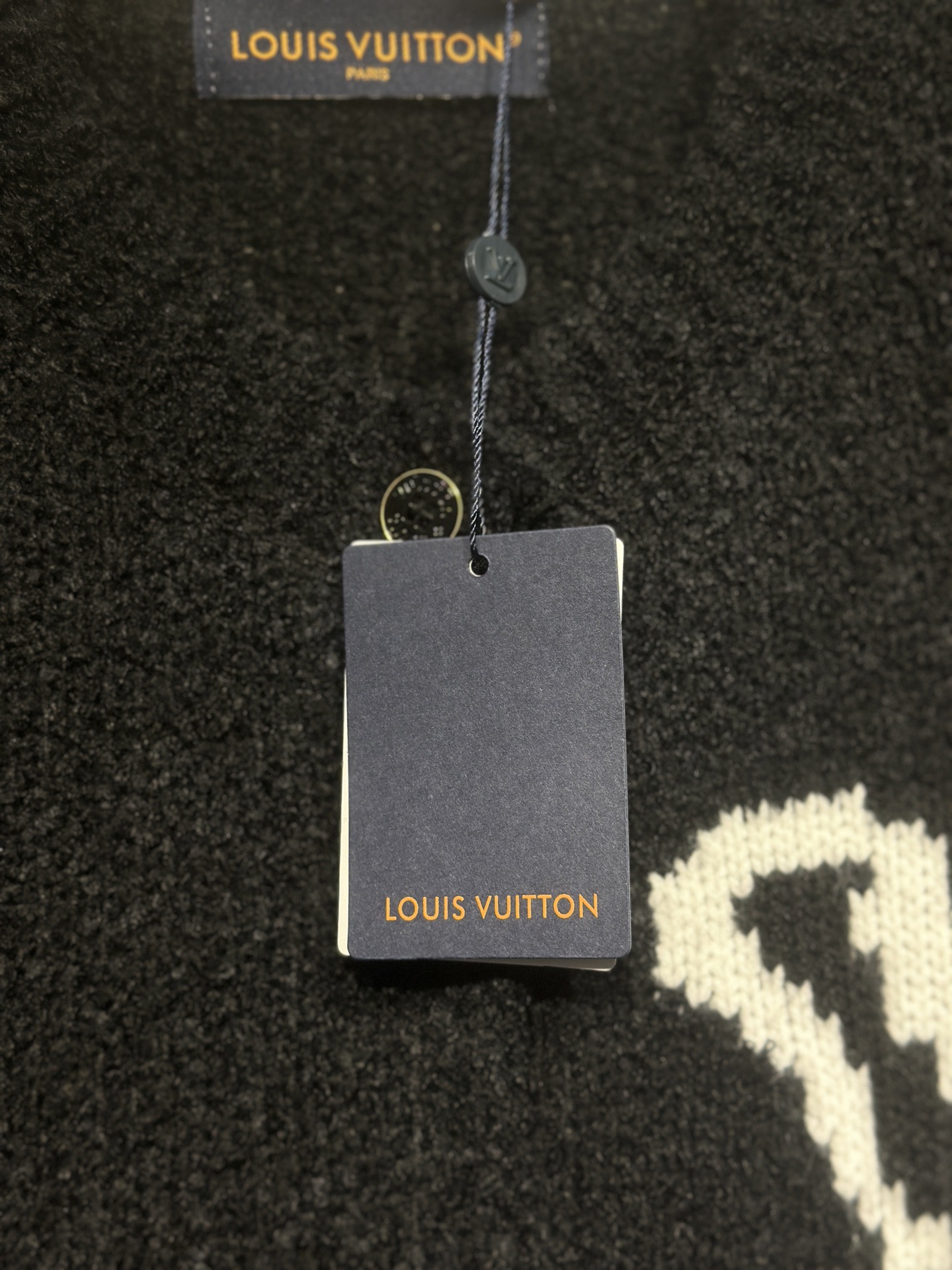 LOUIS VUITTON 루이비통 FW2025 라운드넥 니트 가디건 16