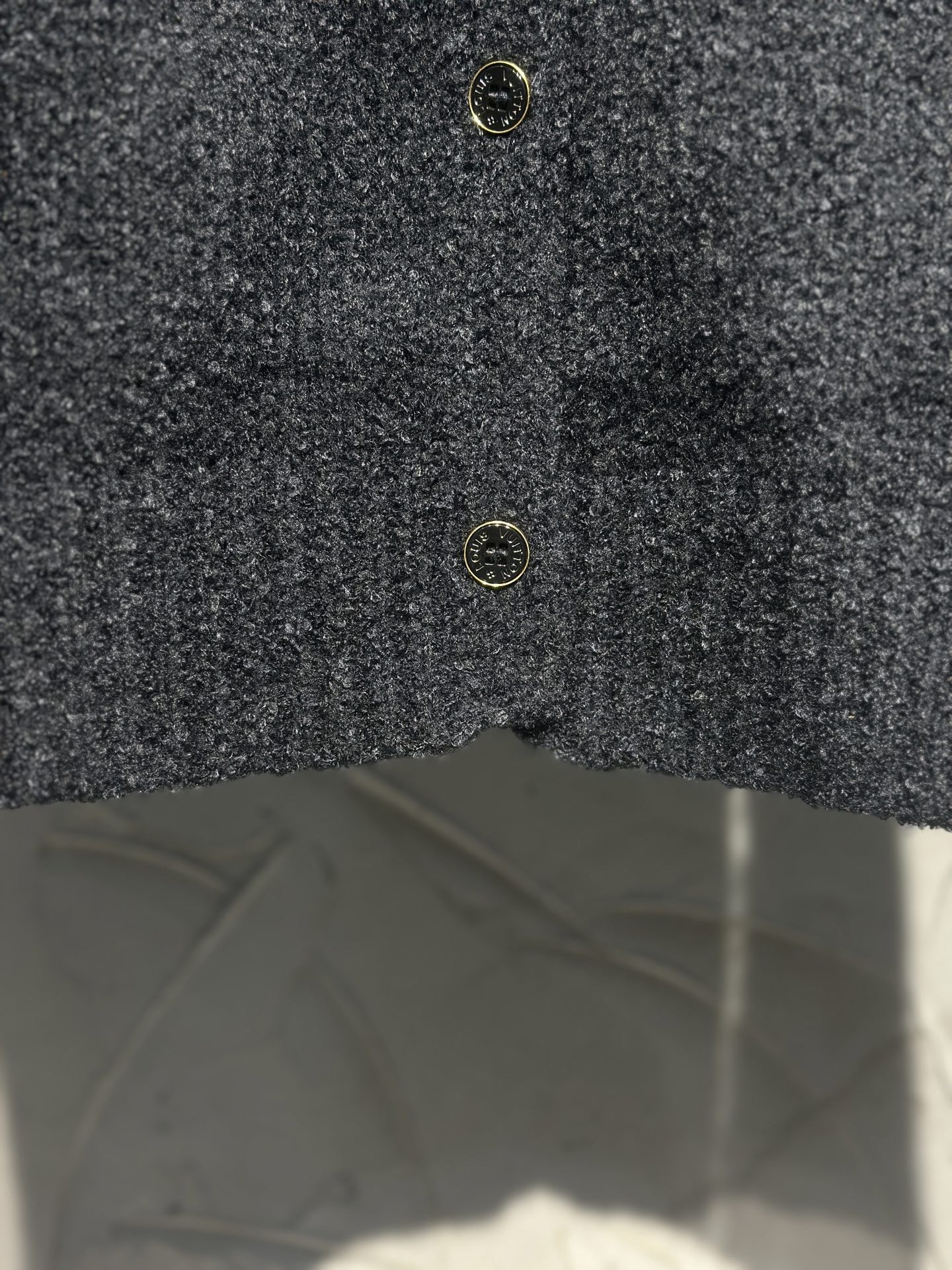 LOUIS VUITTON 루이비통 FW2025 라운드넥 니트 가디건 19