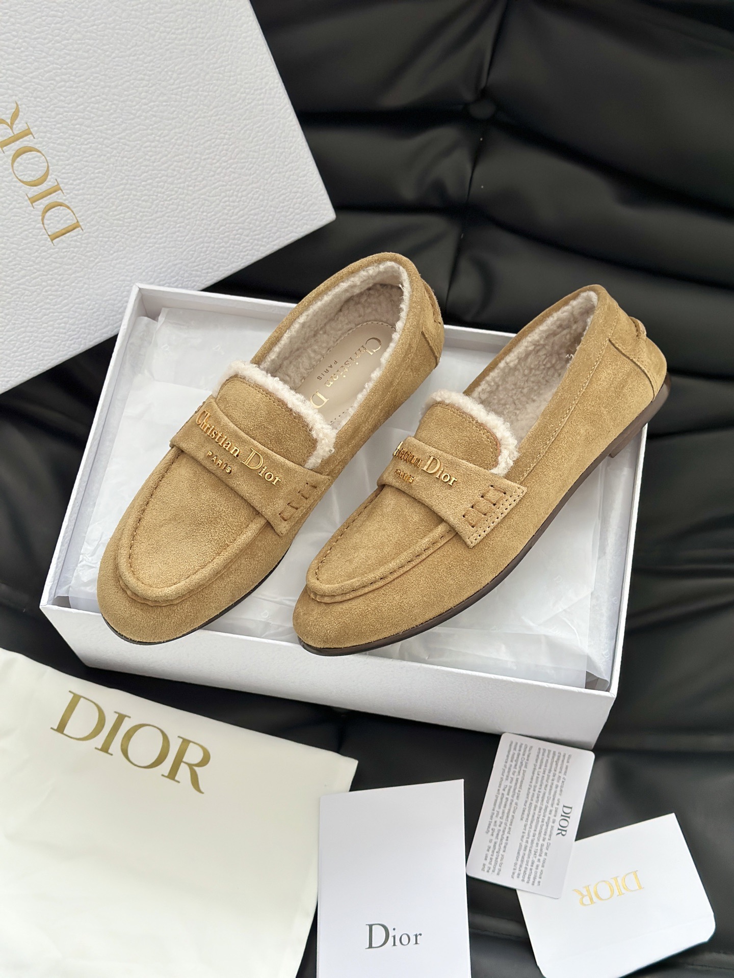 DIOR 디올 알프스 디올 보이 양털 로퍼 11