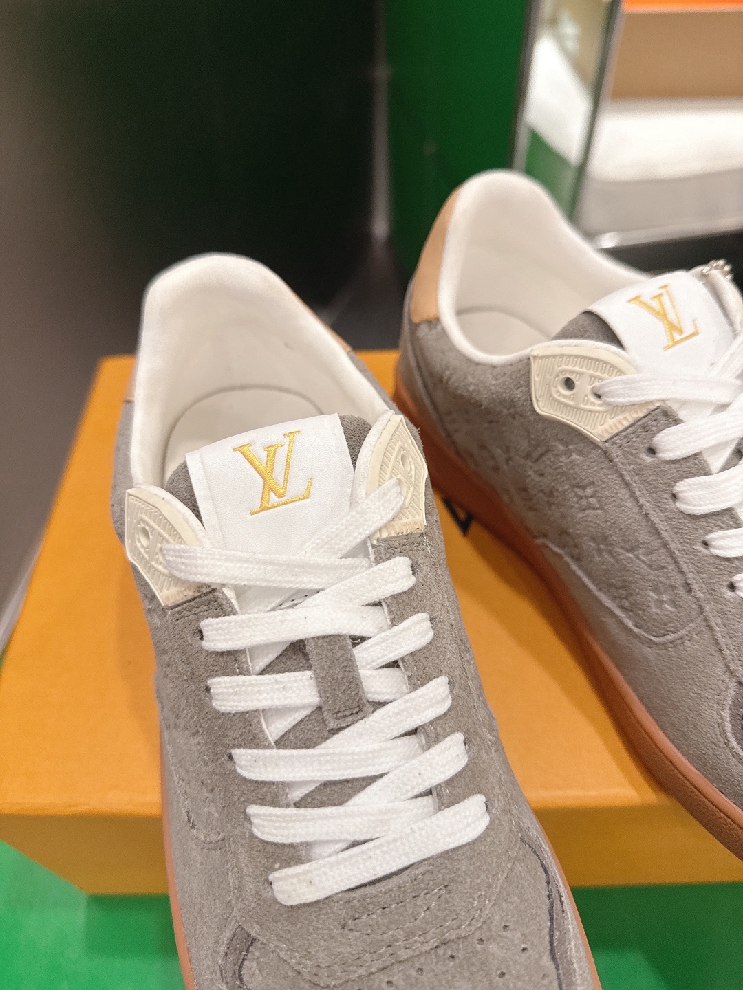 LOUIS VUITTON 루이비통 스니커즈 베이지 6