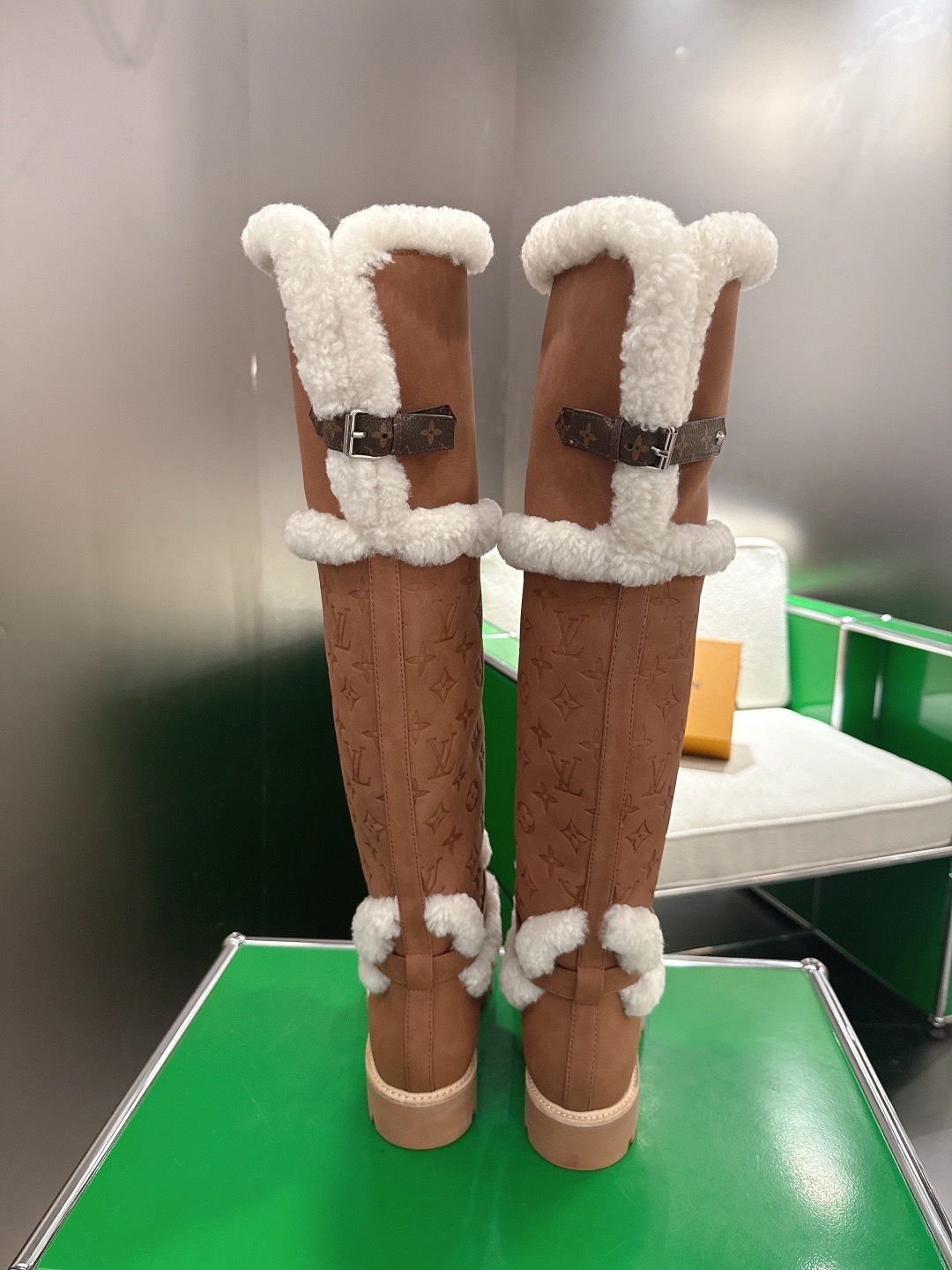 LOUIS VUITTON 루이비통 양모 롱부츠 7
