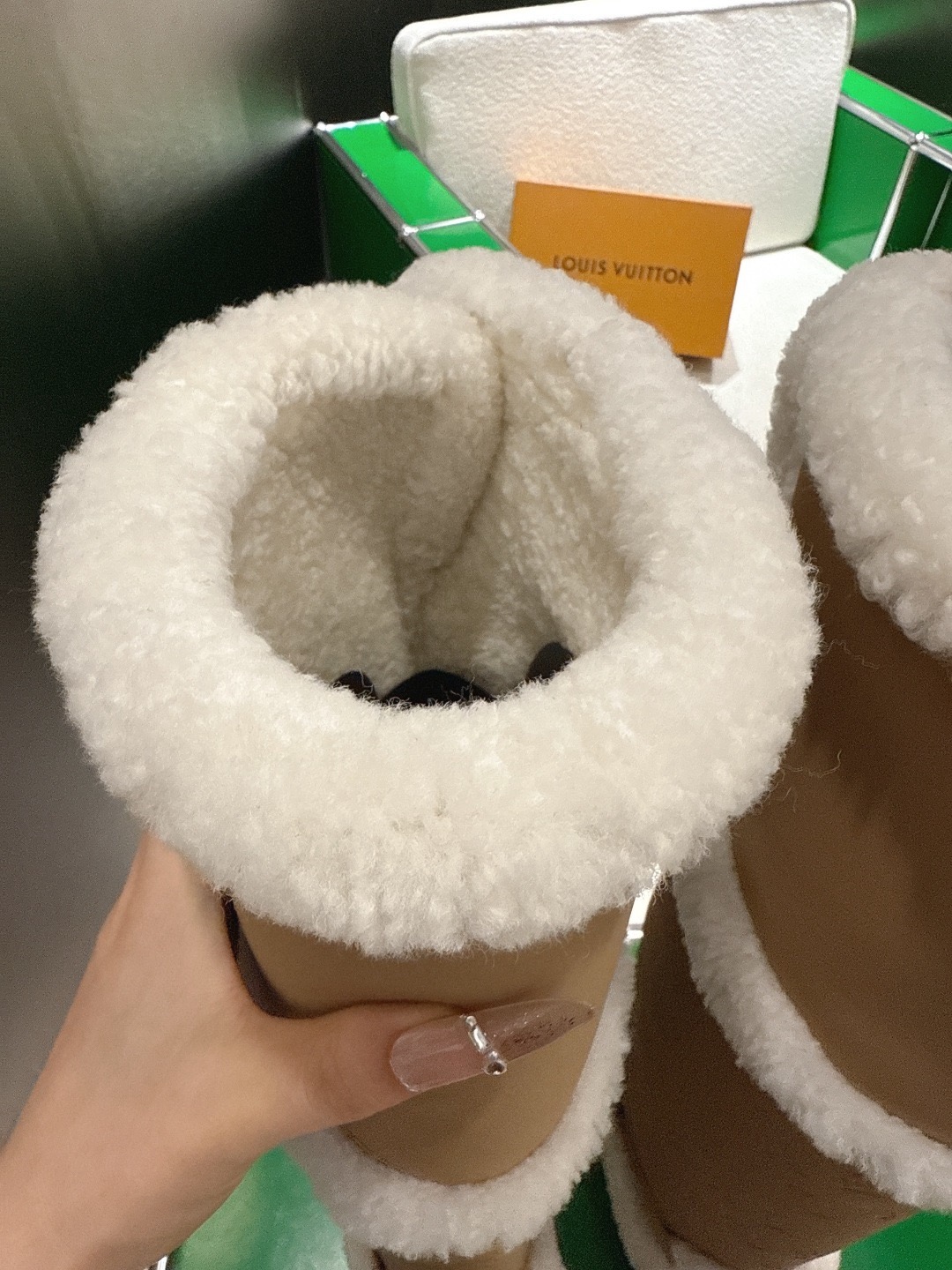 LOUIS VUITTON 루이비통 양모 롱부츠 7