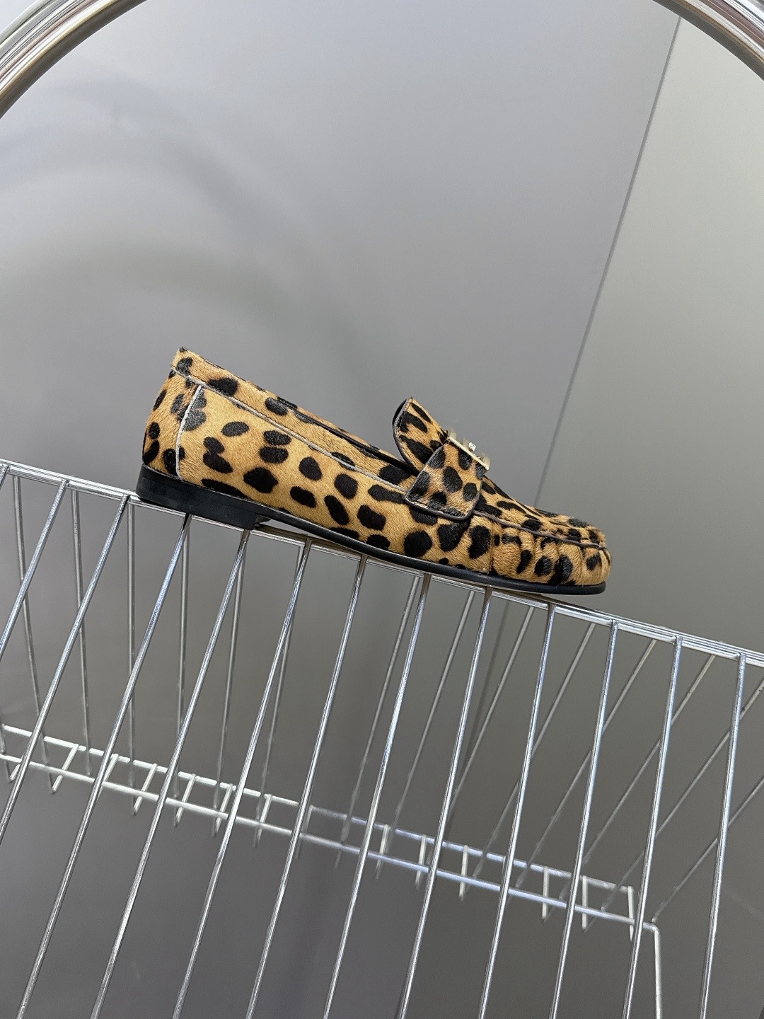 FENDI 펜디 FF 로고 로퍼 블랙 6