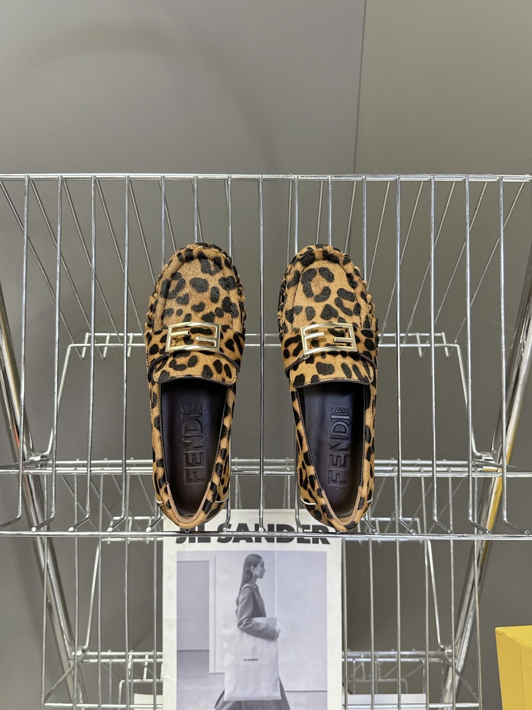 FENDI 펜디 FF 로고 로퍼 블랙 7