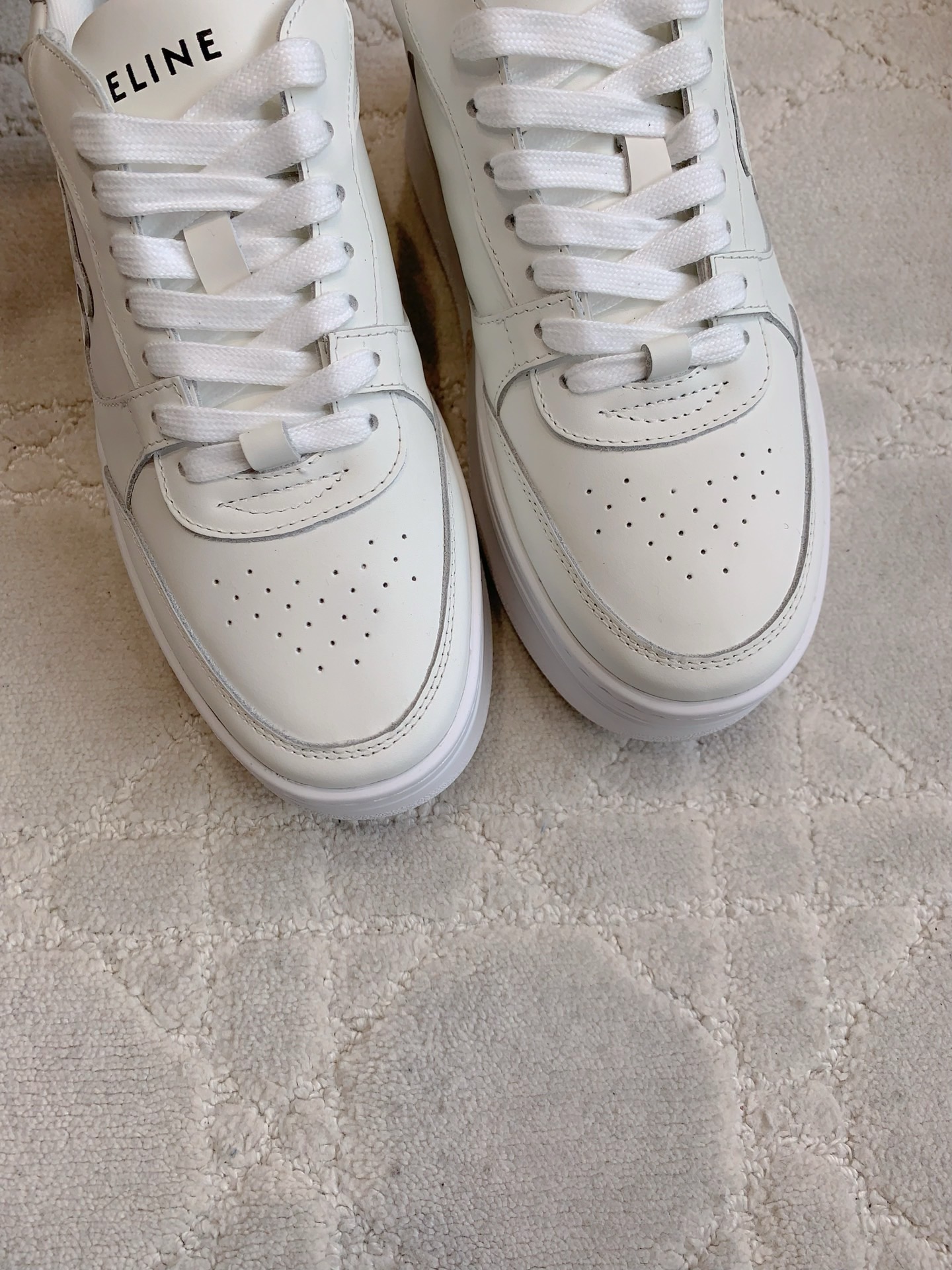 CELINE 셀린느 키높이 스니커즈 화이트 10