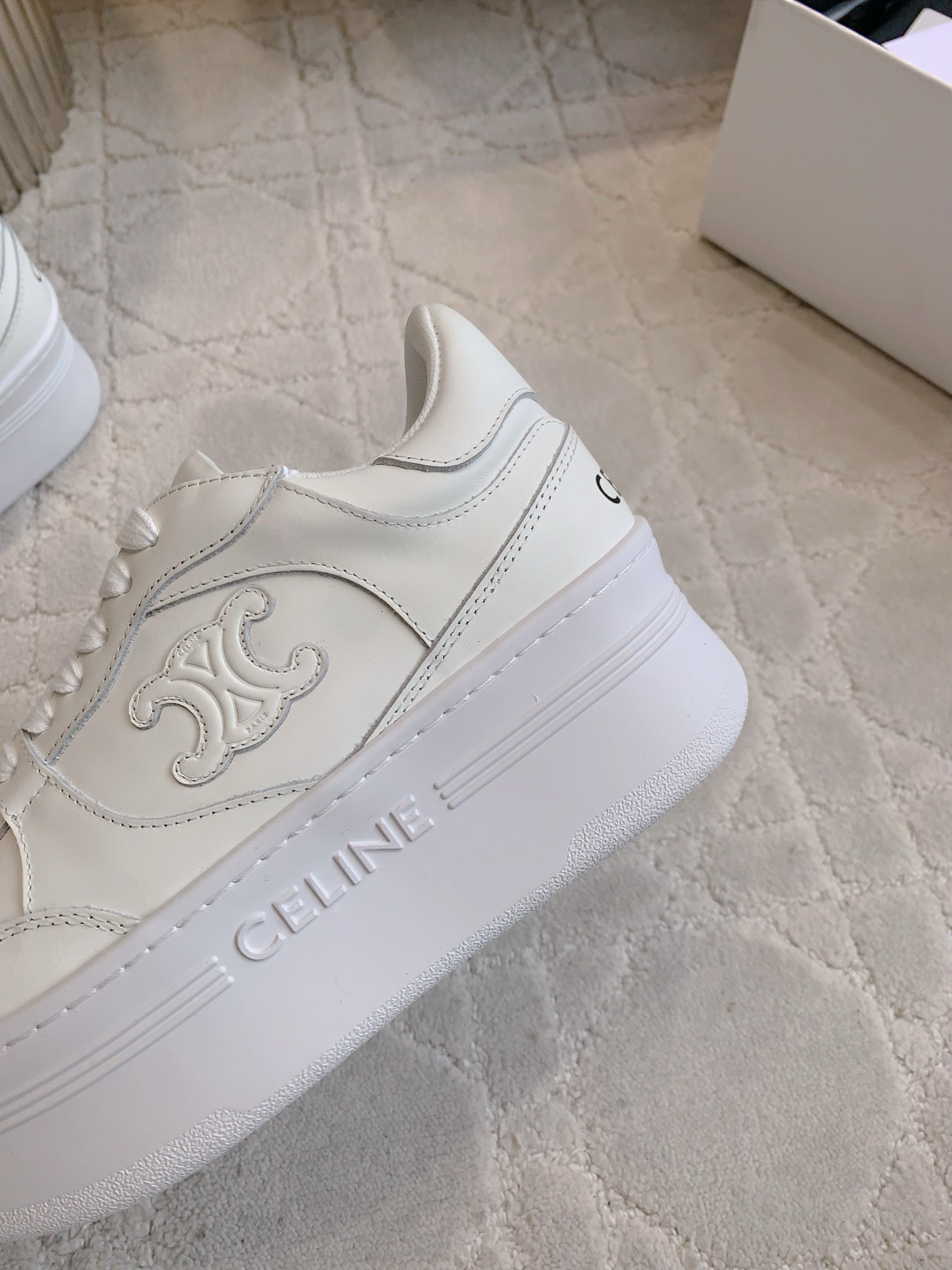 CELINE 셀린느 키높이 스니커즈 화이트 12
