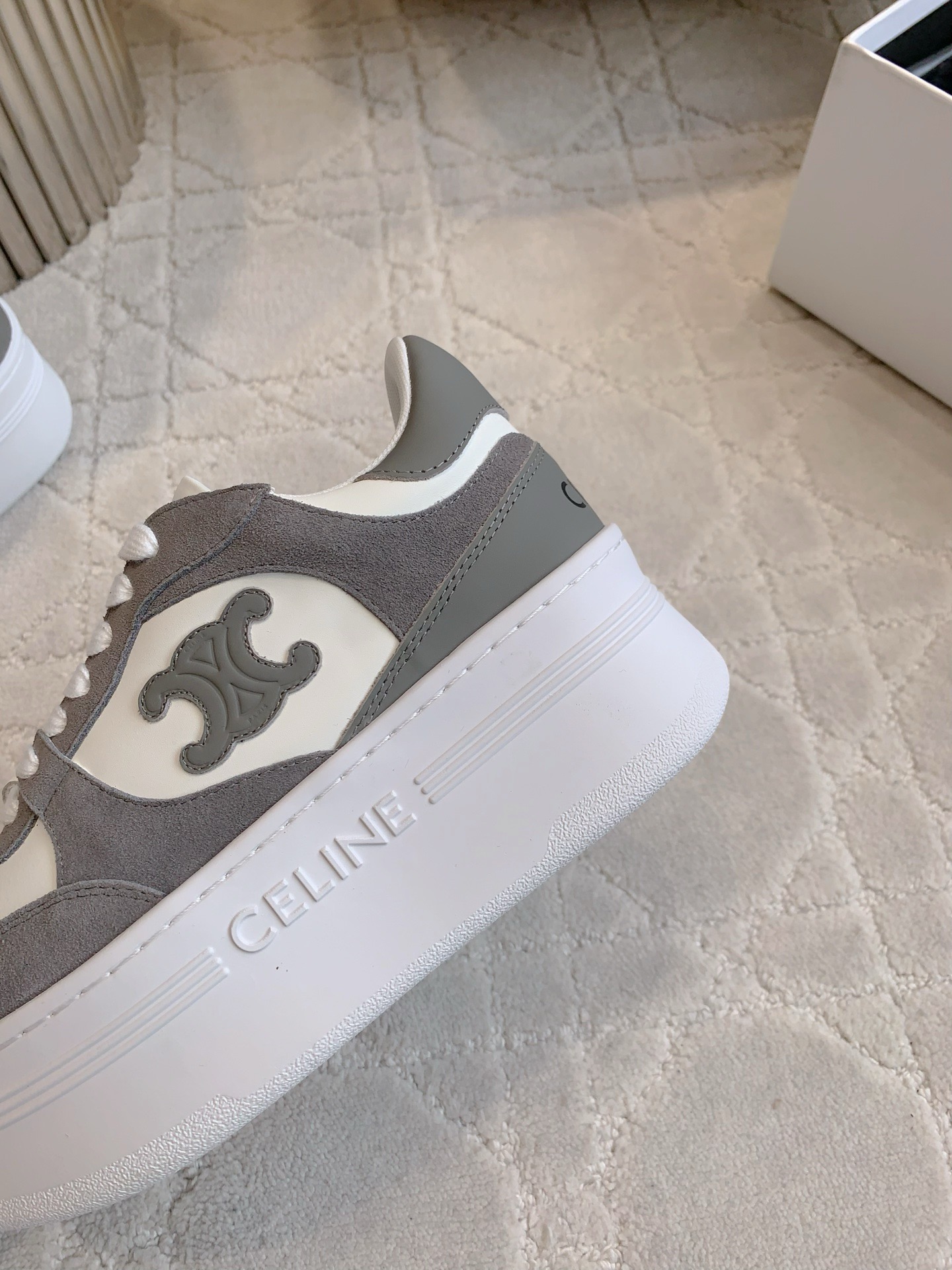 CELINE 셀린느 키높이 스니커즈 화이트 9