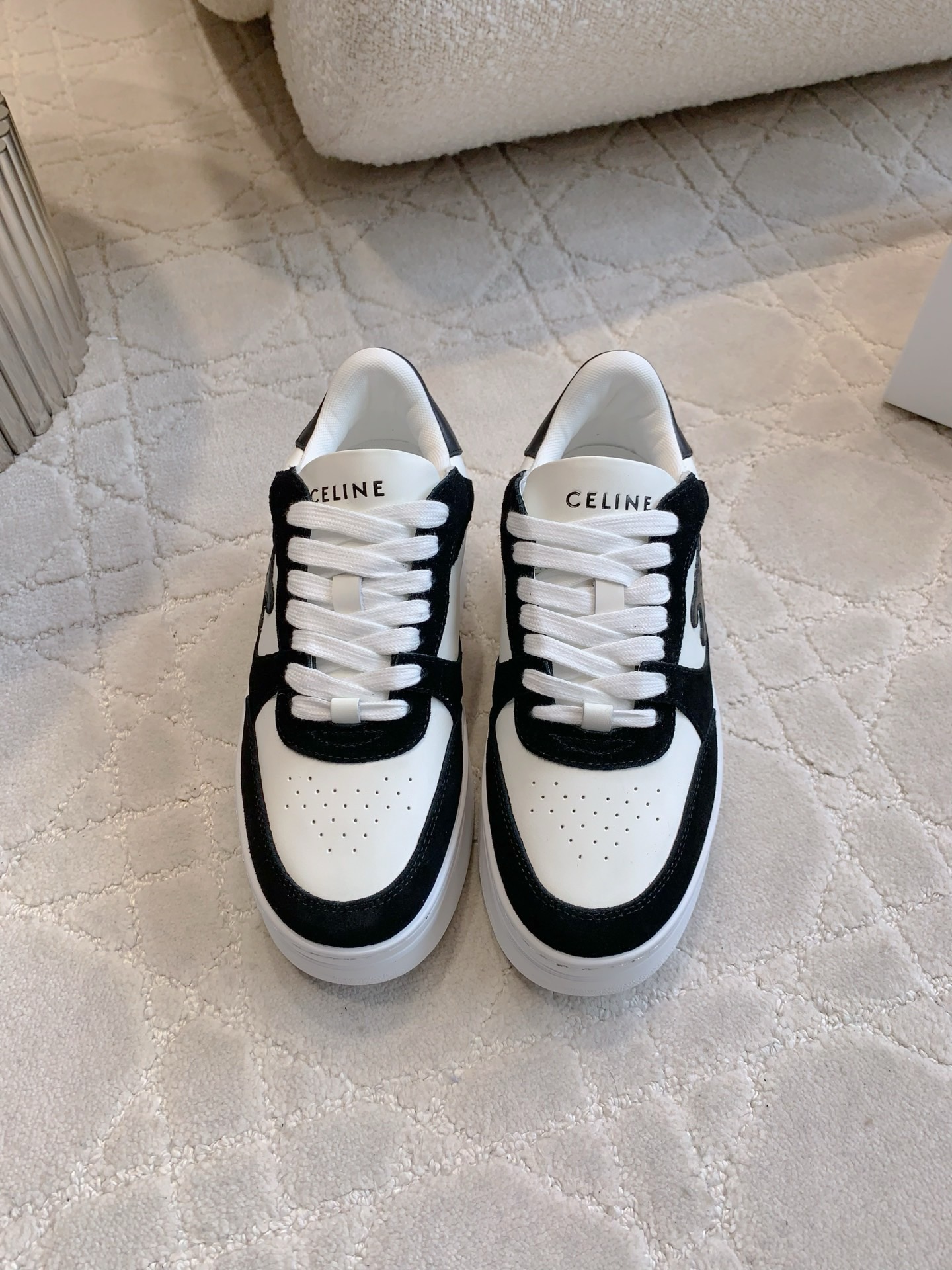 CELINE 셀린느 키높이 스니커즈 화이트 2