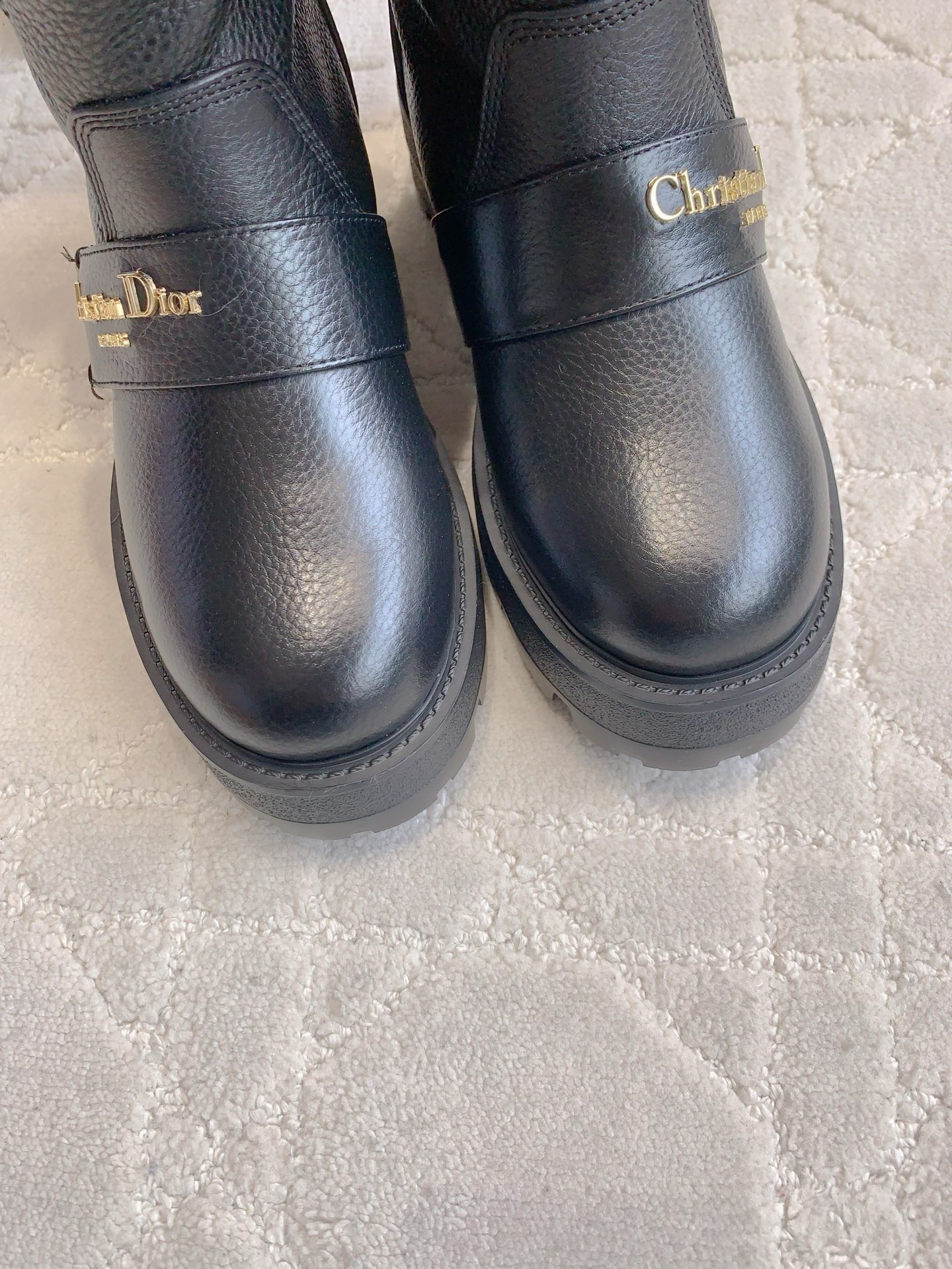 DIOR 디올 양털 부츠 아이보리 9