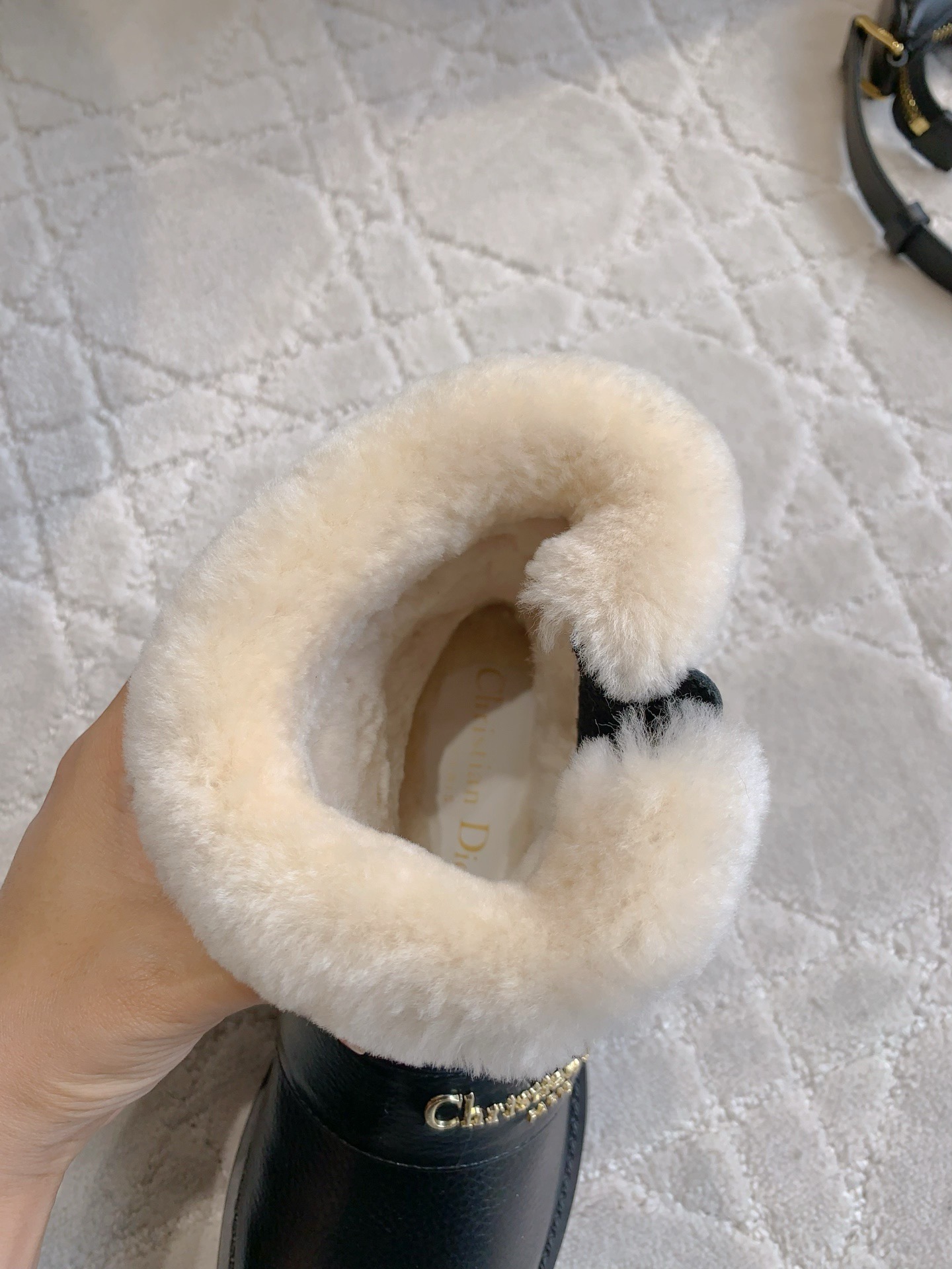 DIOR 디올 양털 부츠 아이보리 12