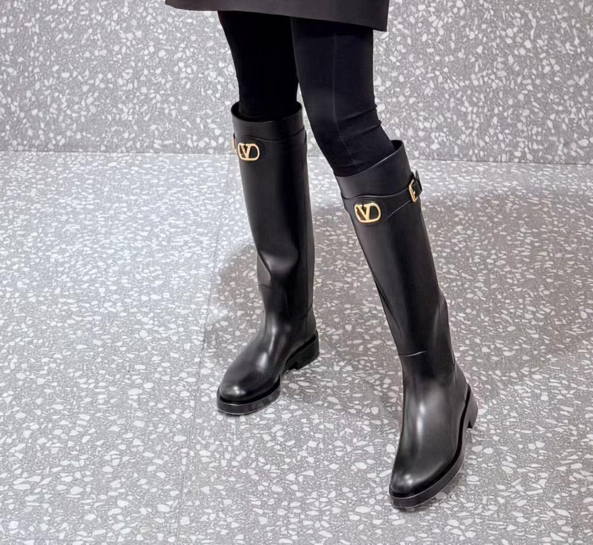 VALENTINO 발렌티노 V 로고 부츠 블랙 3
