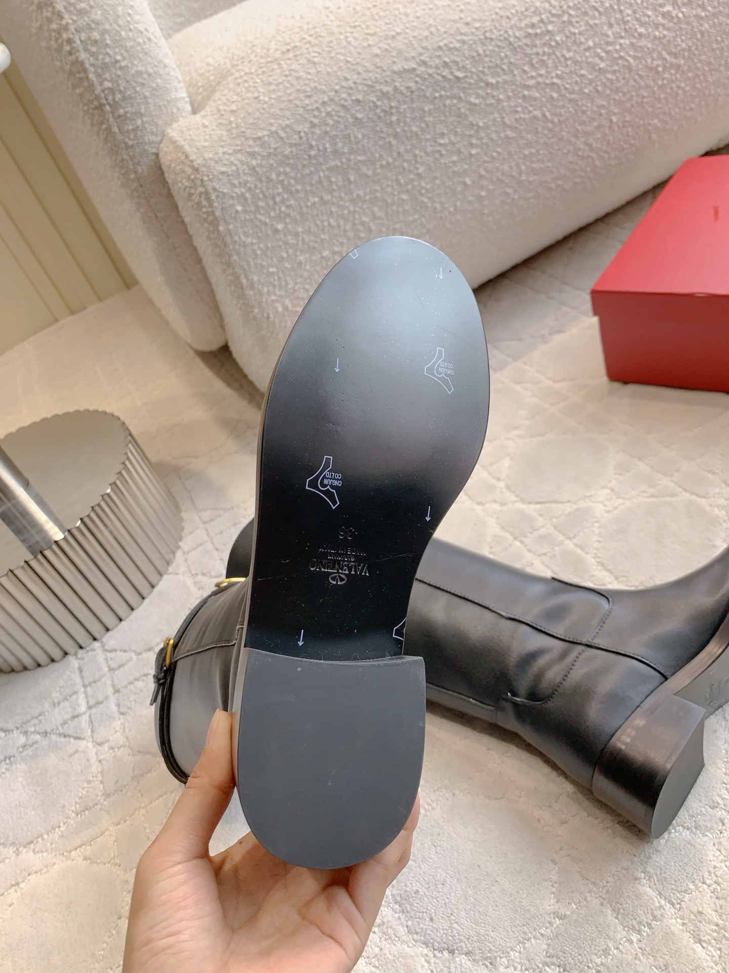 VALENTINO 발렌티노 V 로고 부츠 블랙 8