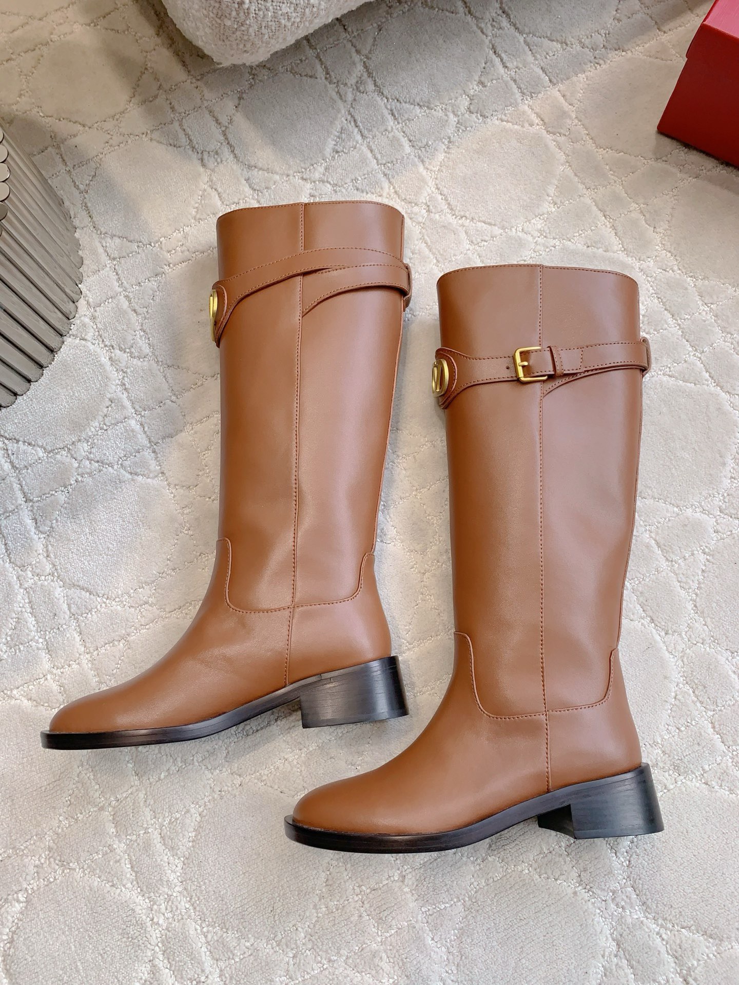 VALENTINO 발렌티노 V 로고 부츠 블랙 4