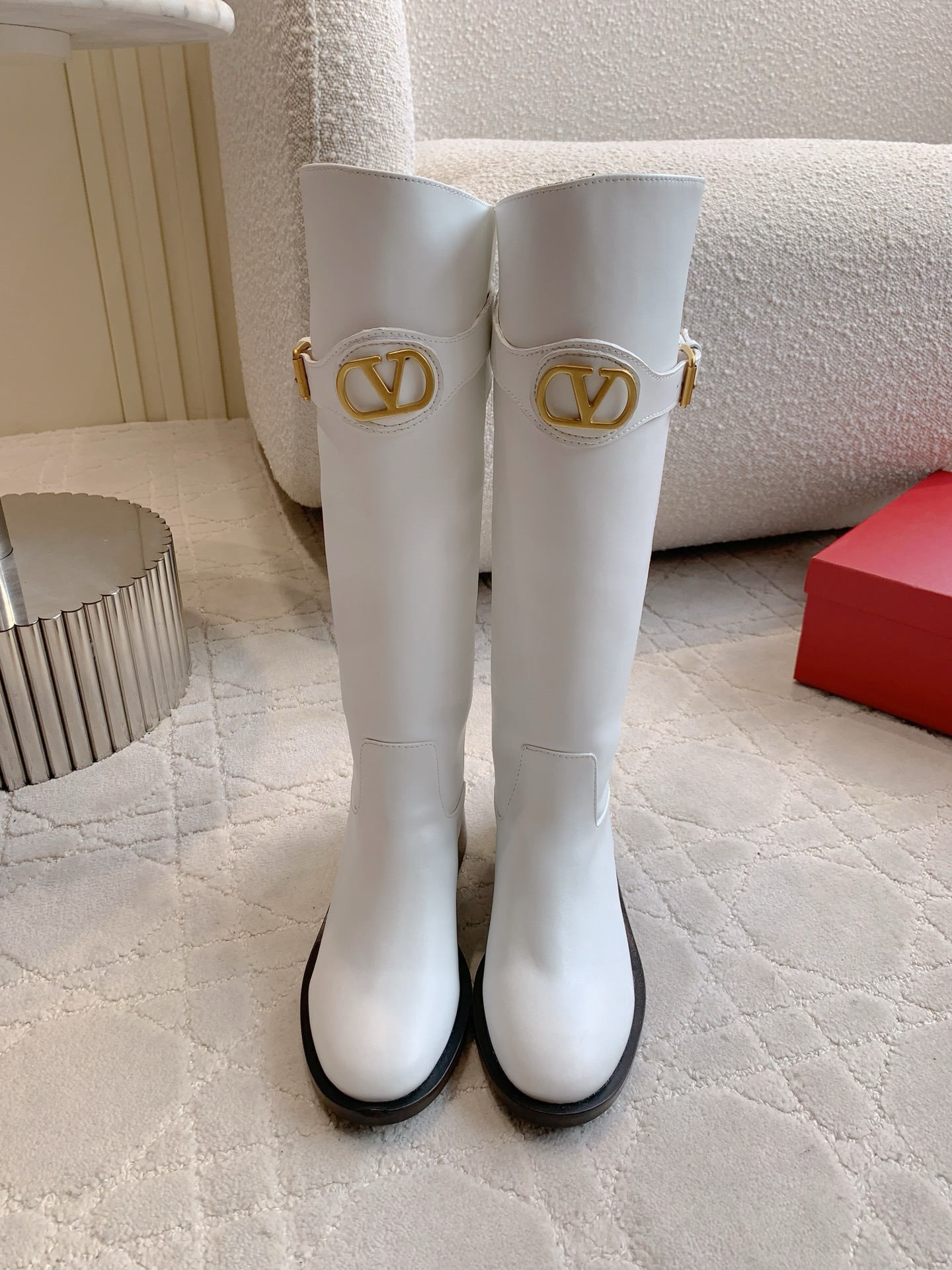 VALENTINO 발렌티노 V 로고 부츠 블랙 1