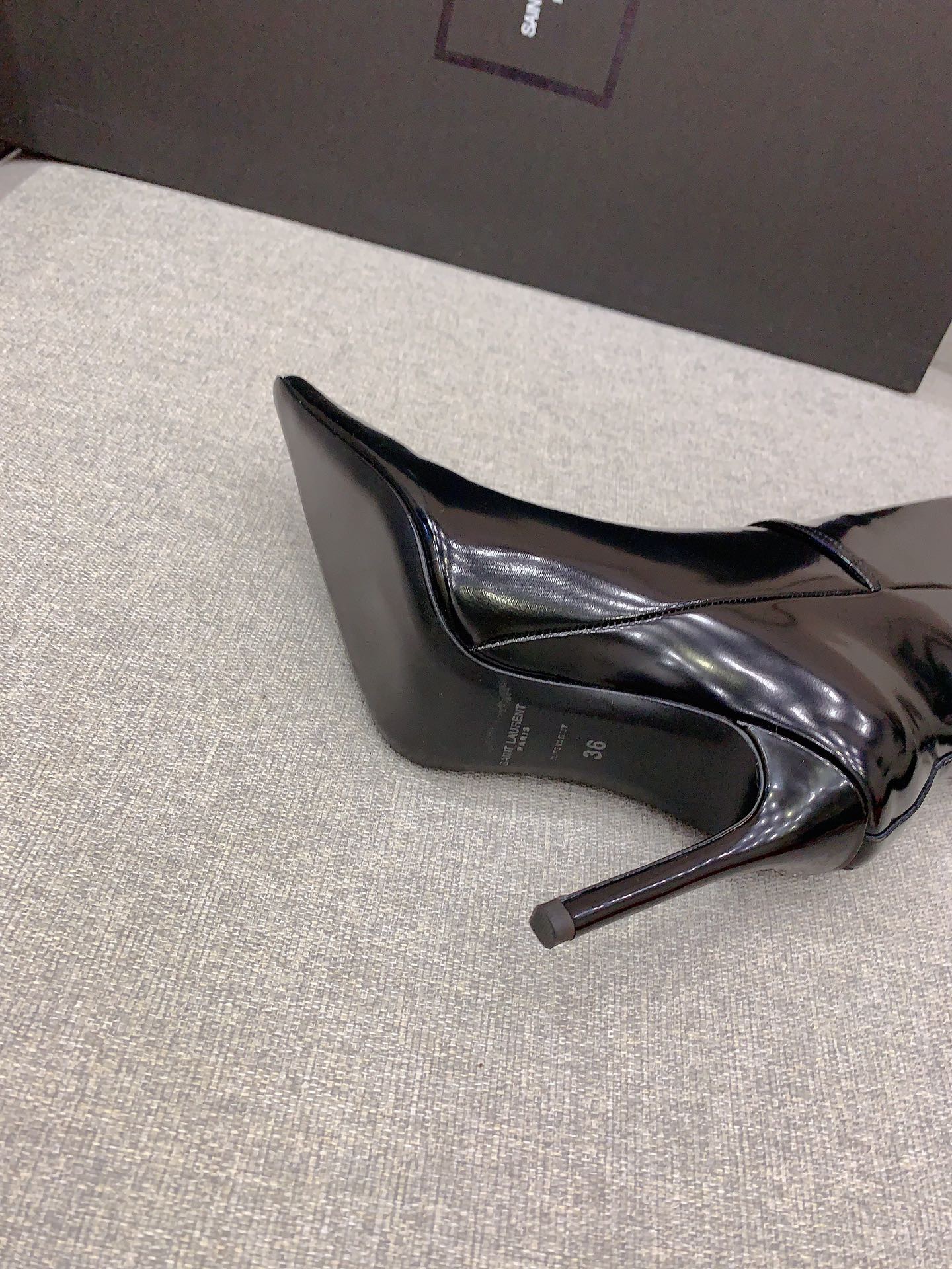 SAINT LAURENT 생로랑 포인티드 토 하이힐 부츠 블랙 10