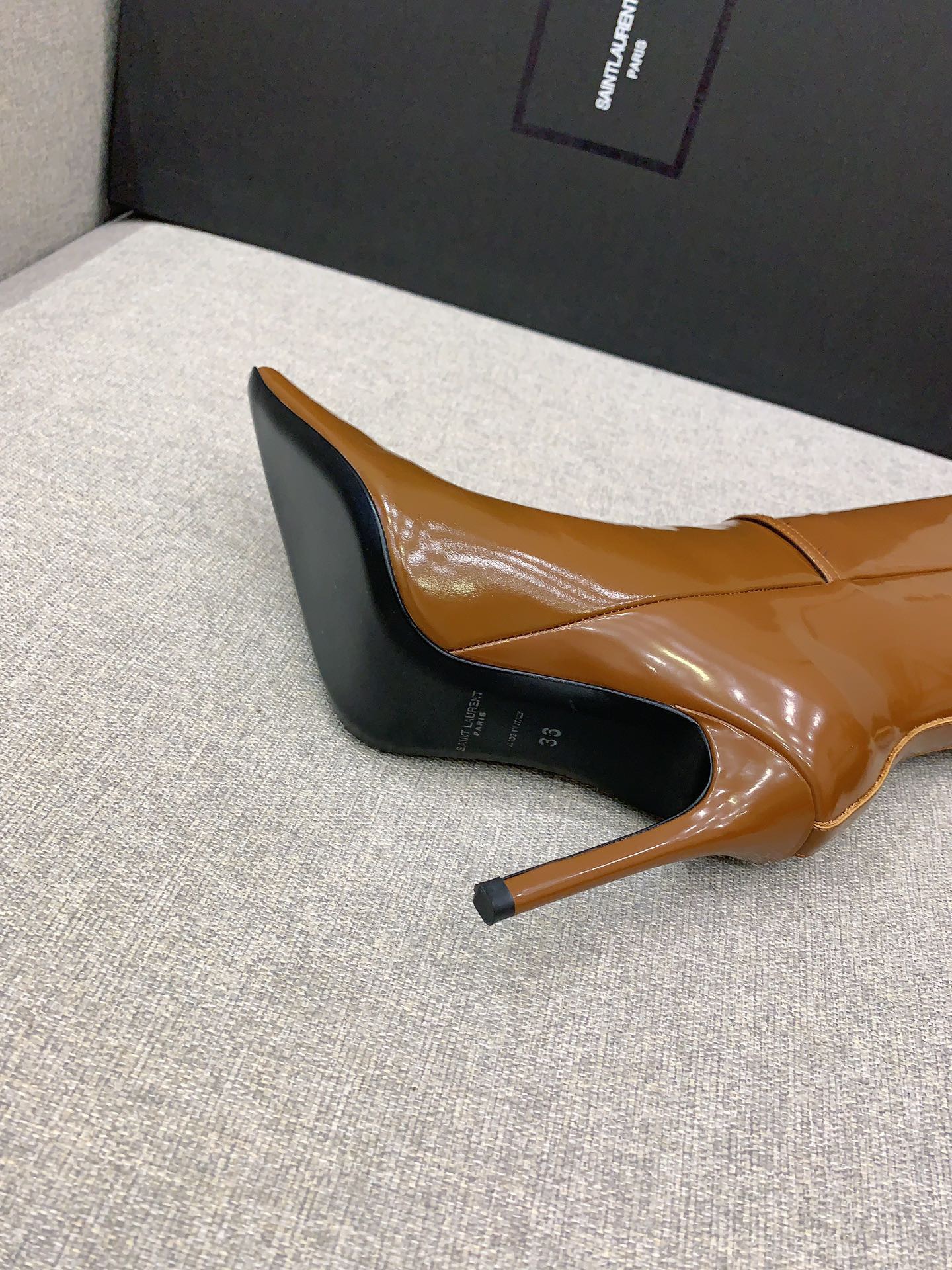 SAINT LAURENT 생로랑 포인티드 토 하이힐 부츠 블랙 9