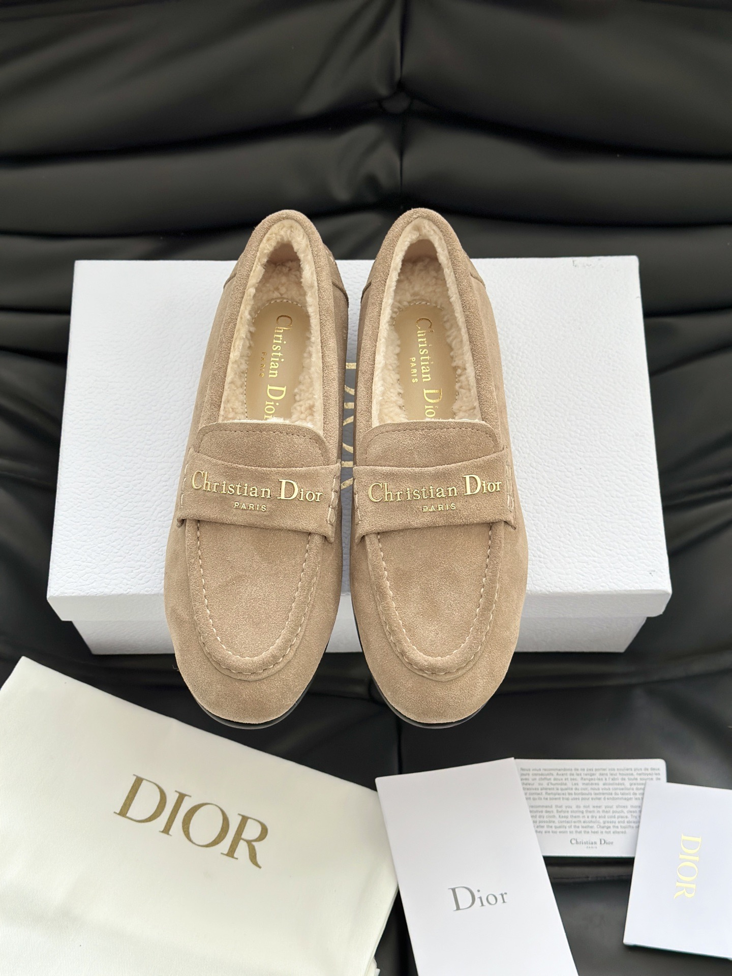 DIOR 디올 알프스 디올 보이 양털 로퍼 4