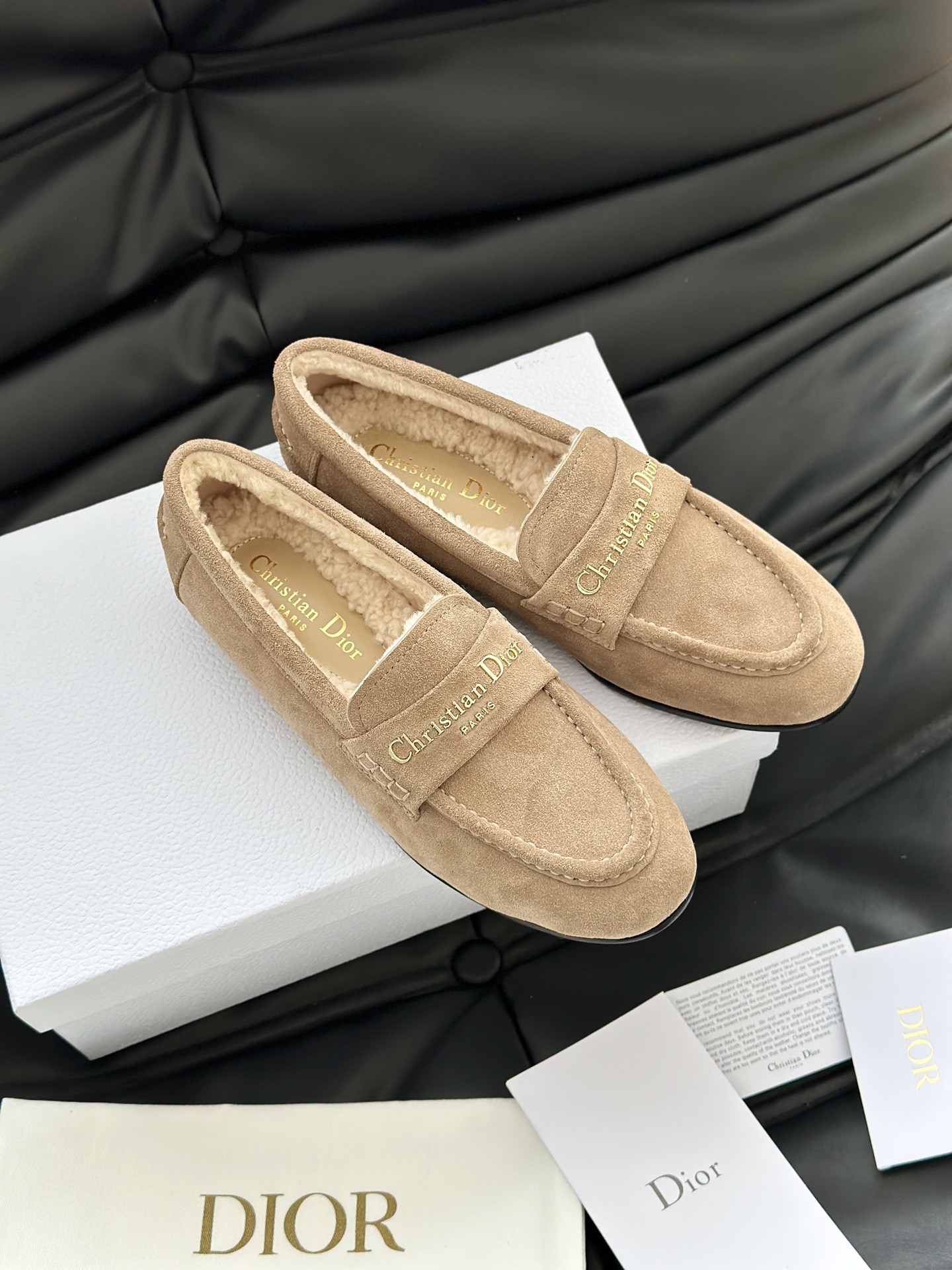 DIOR 디올 알프스 디올 보이 양털 로퍼 5