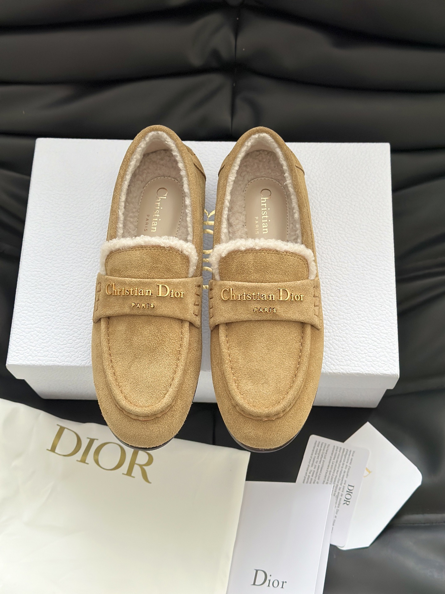 DIOR 디올 알프스 디올 보이 양털 로퍼 4