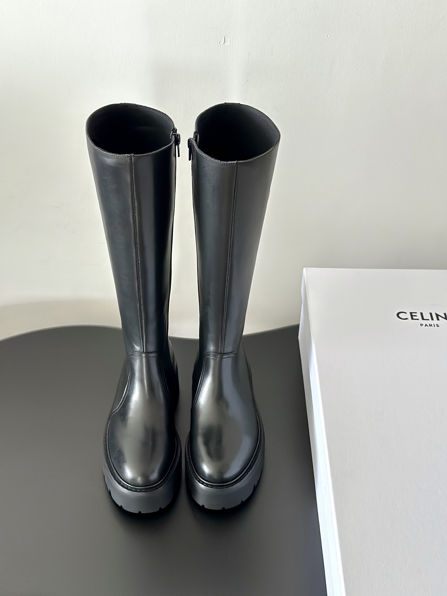 CELINE 셀린느 클래식 롱 부츠 블랙 4