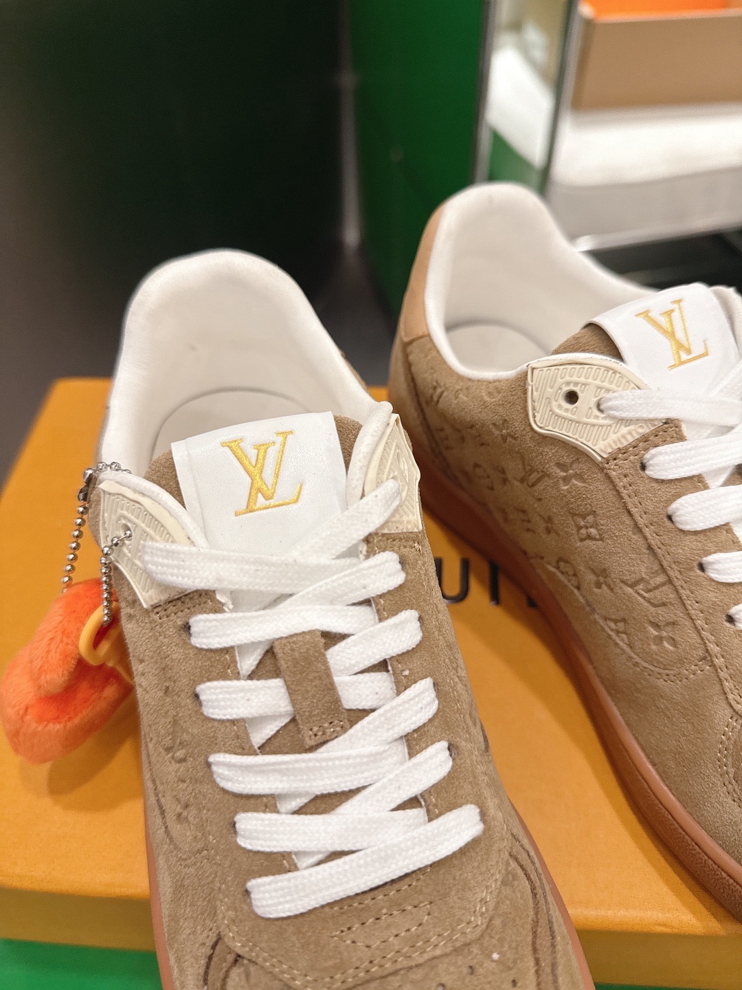 LOUIS VUITTON 루이비통 스니커즈 베이지 6