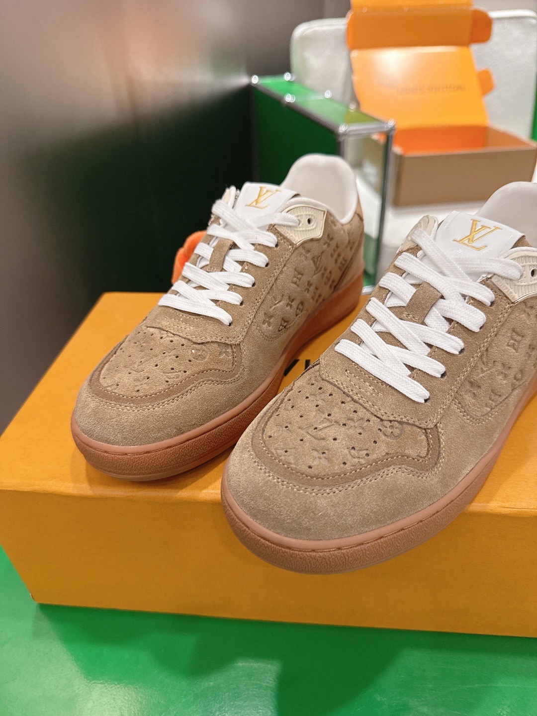 LOUIS VUITTON 루이비통 스니커즈 베이지 7
