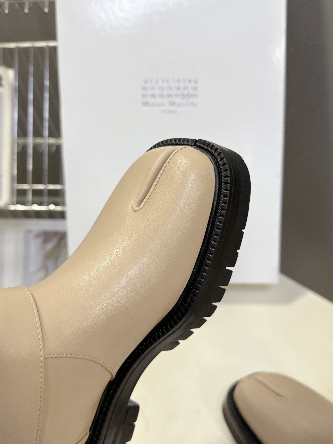 MAISON MARGIELA 마르지엘라 MM6 타비 부츠 블랙 9