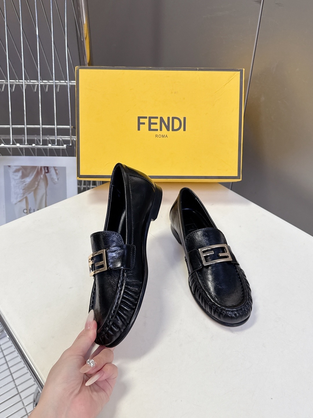 FENDI 펜디 FF 로고 로퍼 블랙 7