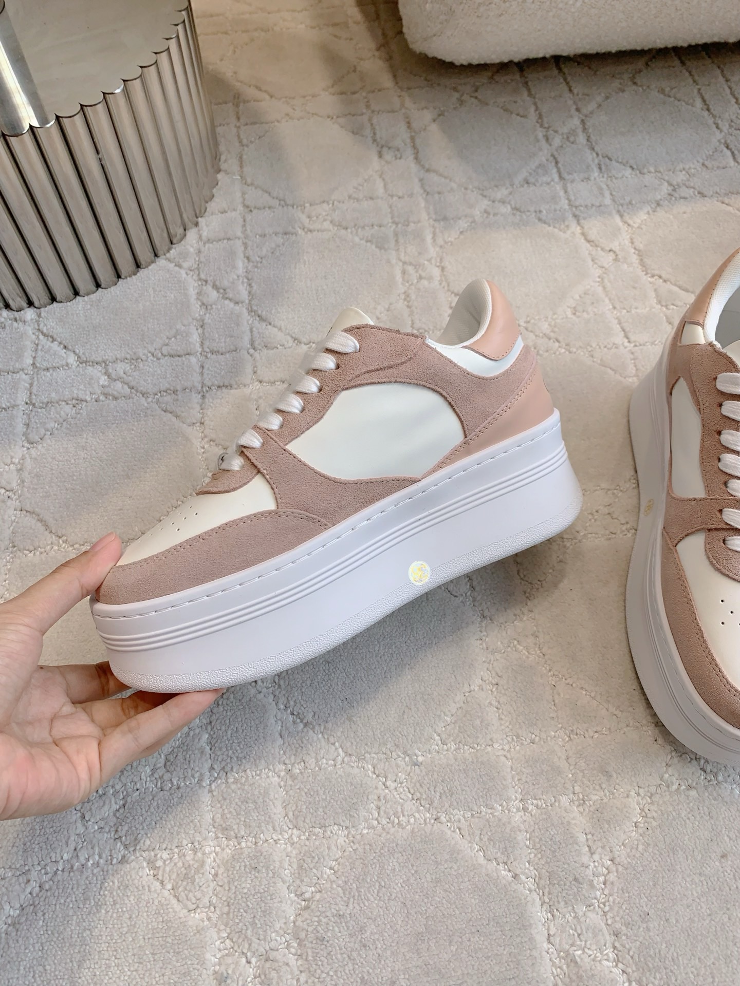 CELINE 셀린느 키높이 스니커즈 화이트 4