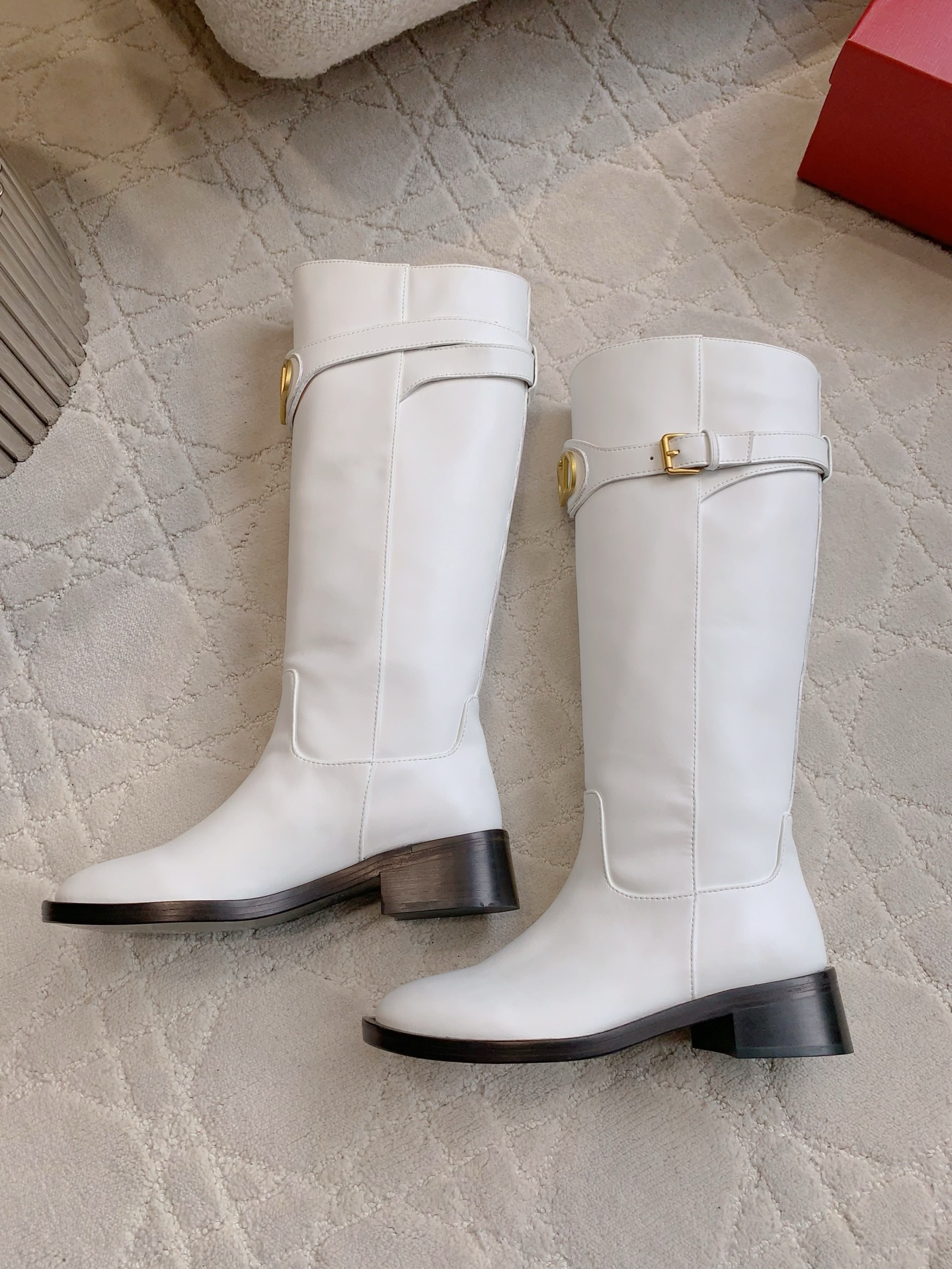 VALENTINO 발렌티노 V 로고 부츠 블랙 4