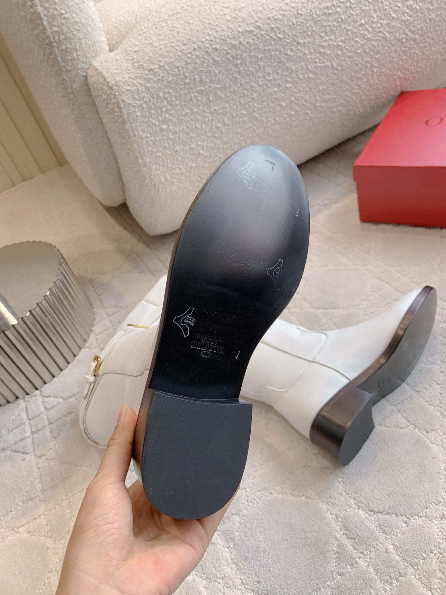 VALENTINO 발렌티노 V 로고 부츠 블랙 5