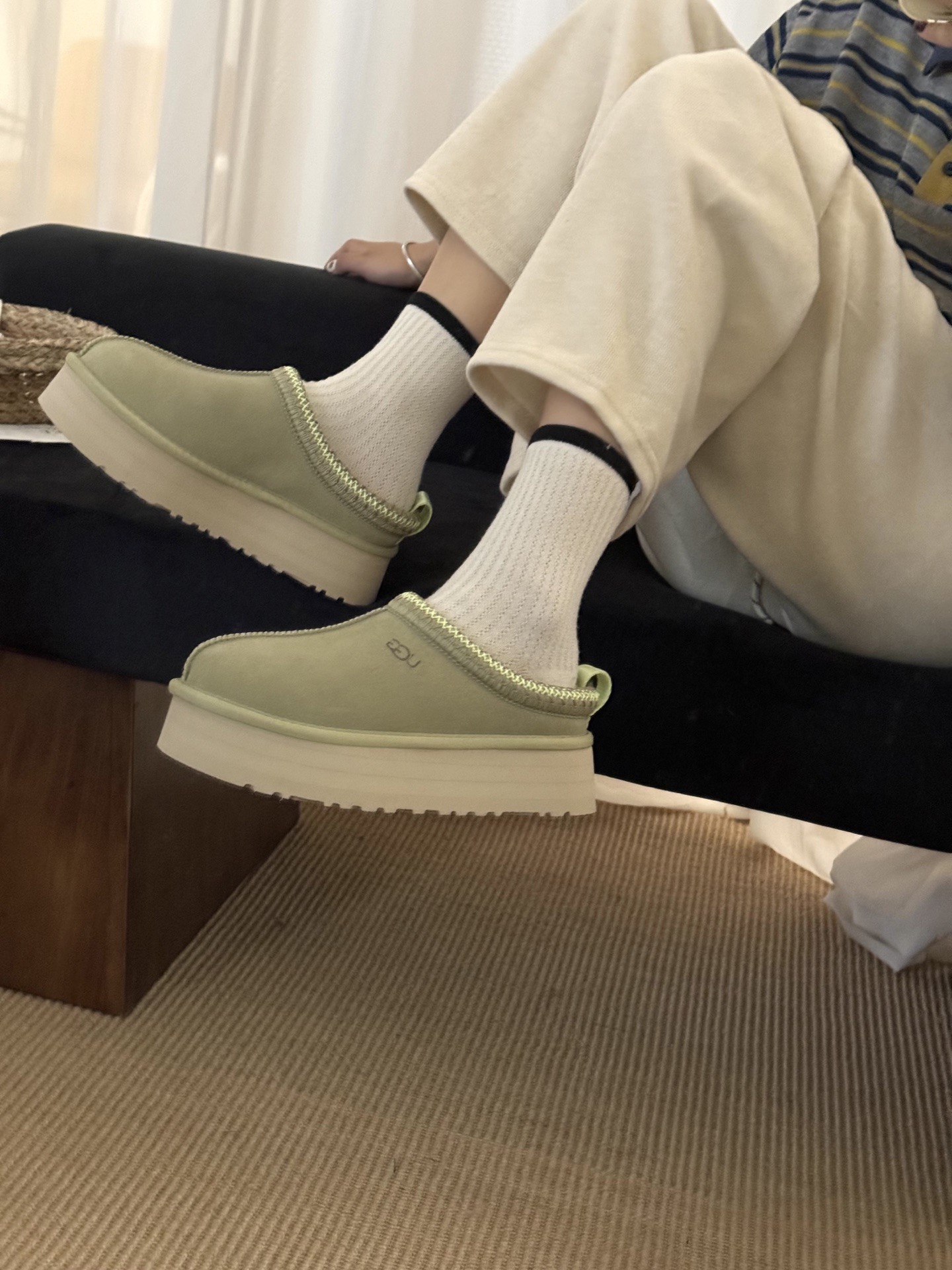 UGG 어그 양털 슬립온 브라운 1