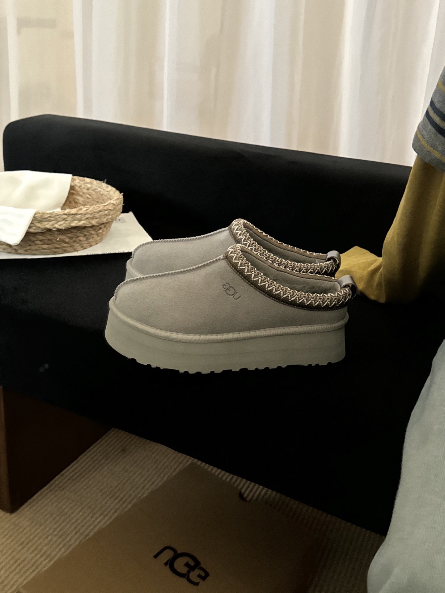 UGG 어그 양털 슬립온 베이지 3