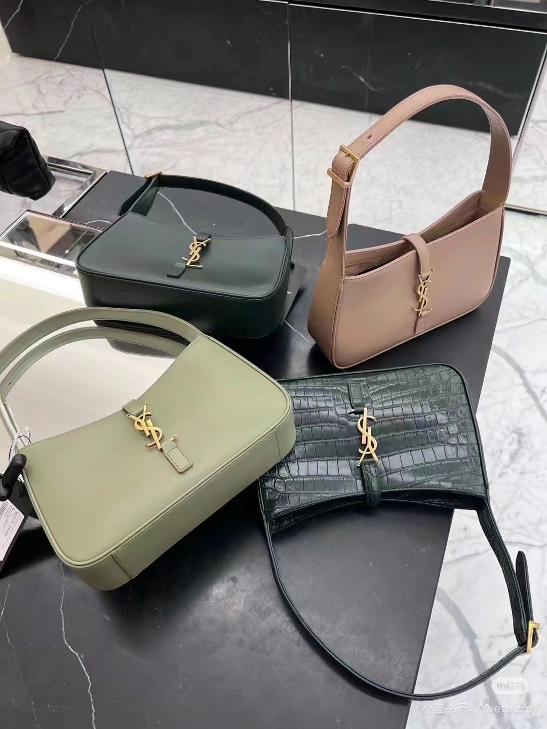 SAINT LAURENT 생로랑 LE 5 À 7 숄더백 1